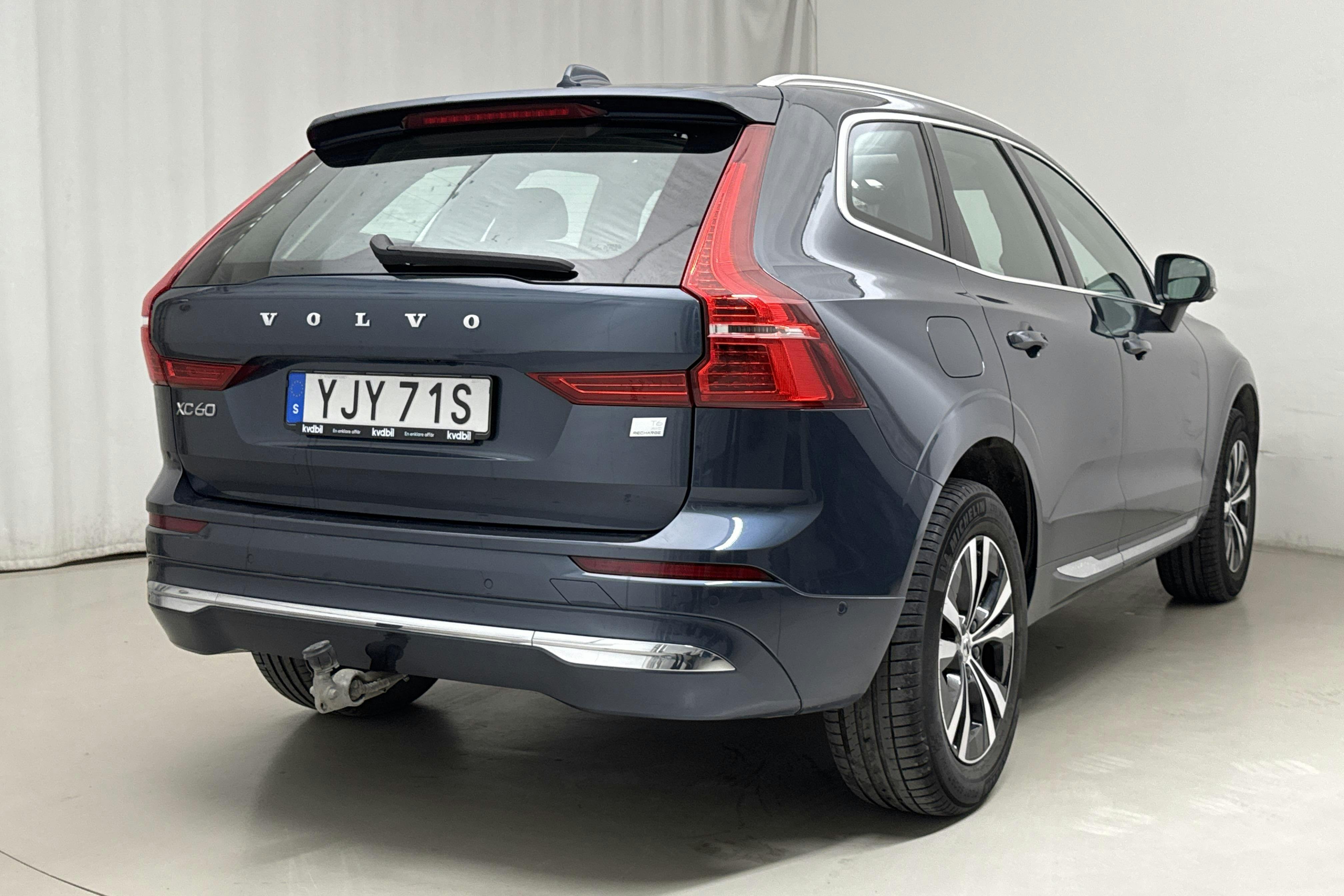 Volvo XC60 T6 AWD Recharge (350hk) - 32 460 km - Automatic - Dark Blue - 2022
