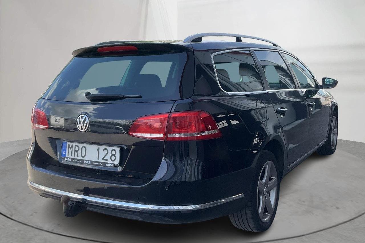 VW Passat 1.4 TSI EcoFuel Variant (150hk) - 18 221 mil - Manuell - svart - 2012