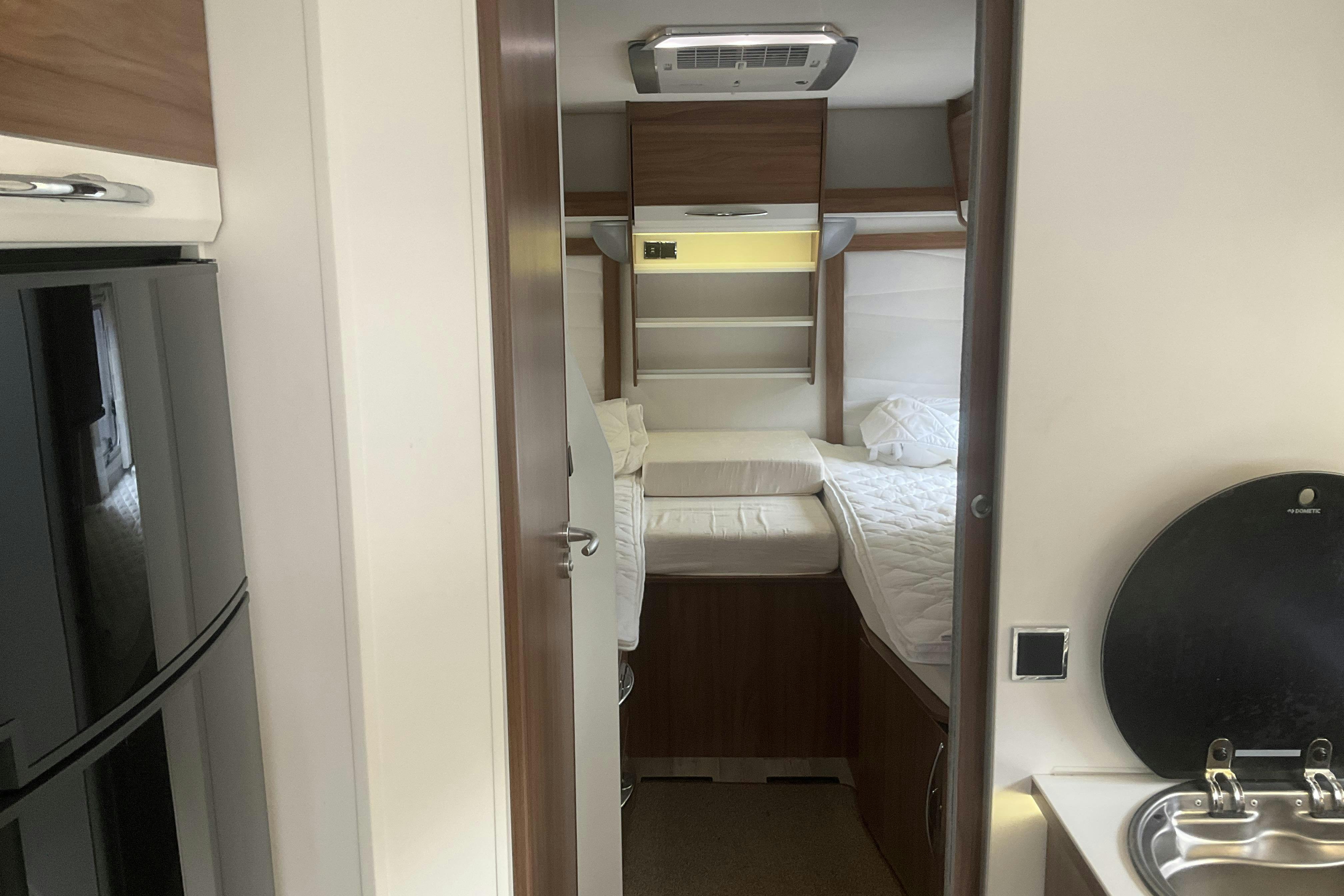 FIAT PiLOTE G740GJ Husbil - 2 040 mil - Automat - vit - 2019