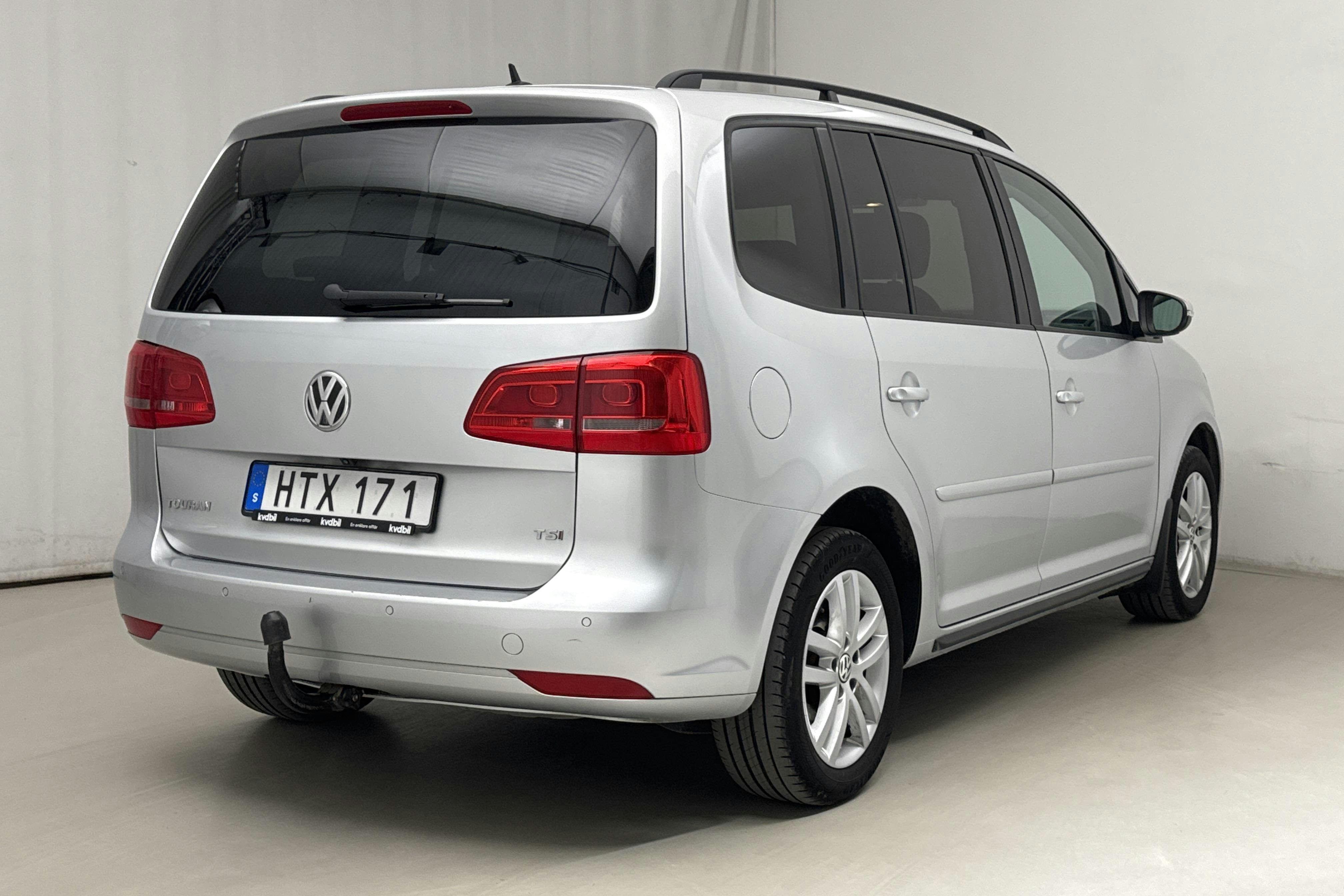 VW Touran 1.4 TSI (140hk) - 10 724 mil - Manuell - silver - 2015