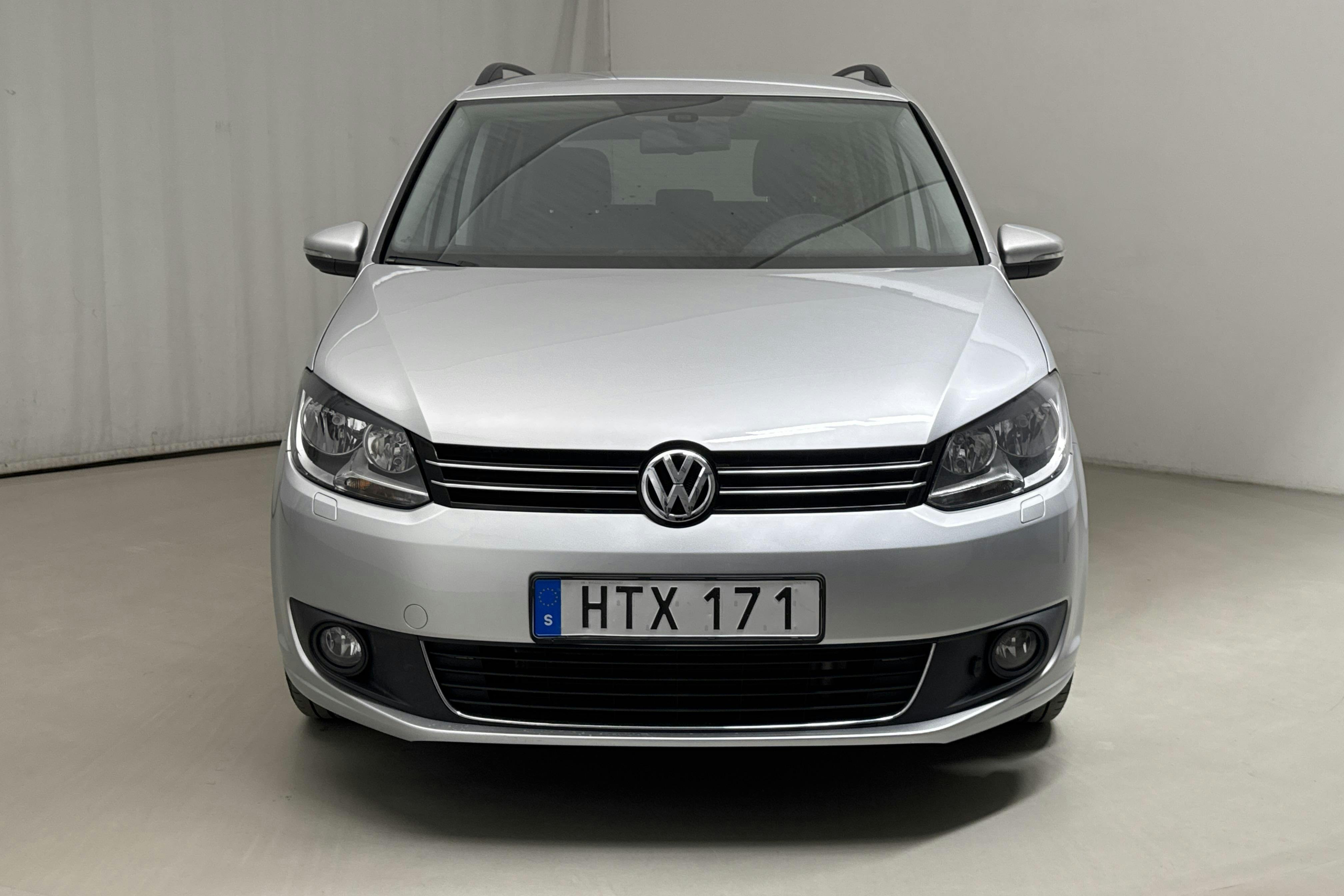VW Touran 1.4 TSI (140hk) - 10 724 mil - Manuell - silver - 2015
