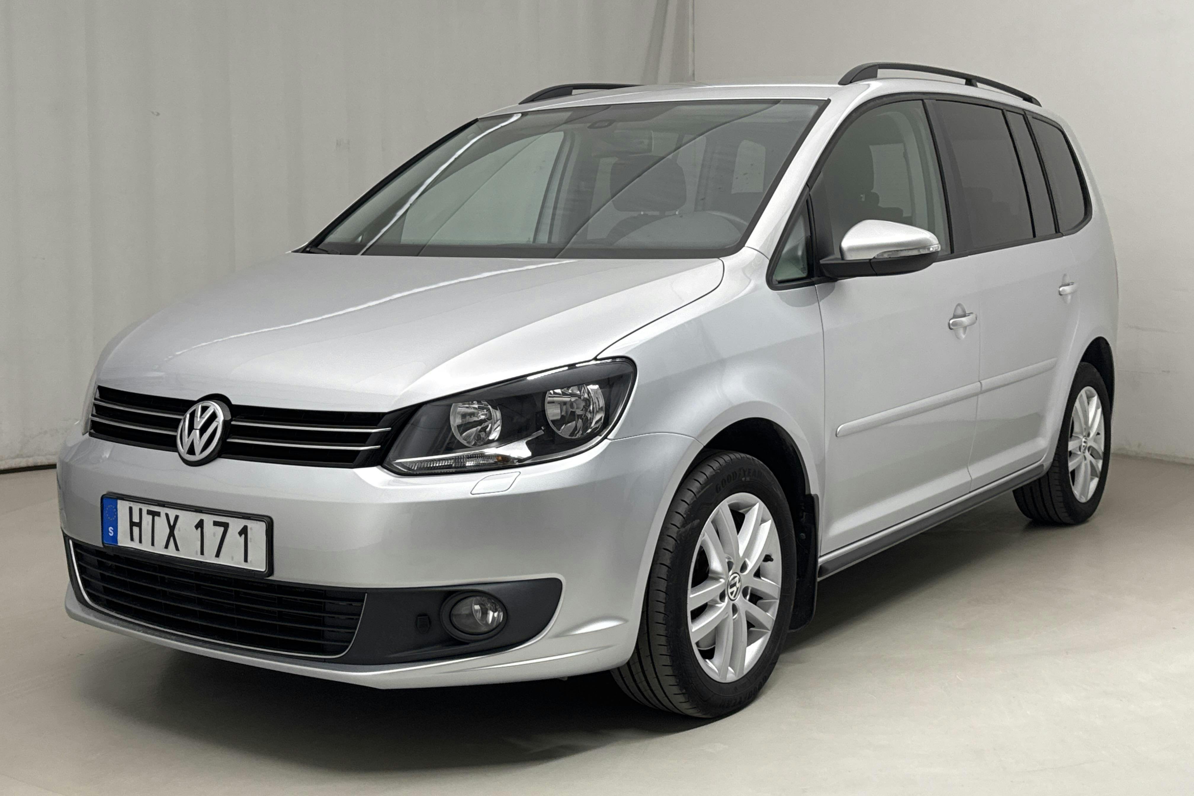 VW Touran 1.4 TSI (140hk) - 10 724 mil - Manuell - silver - 2015