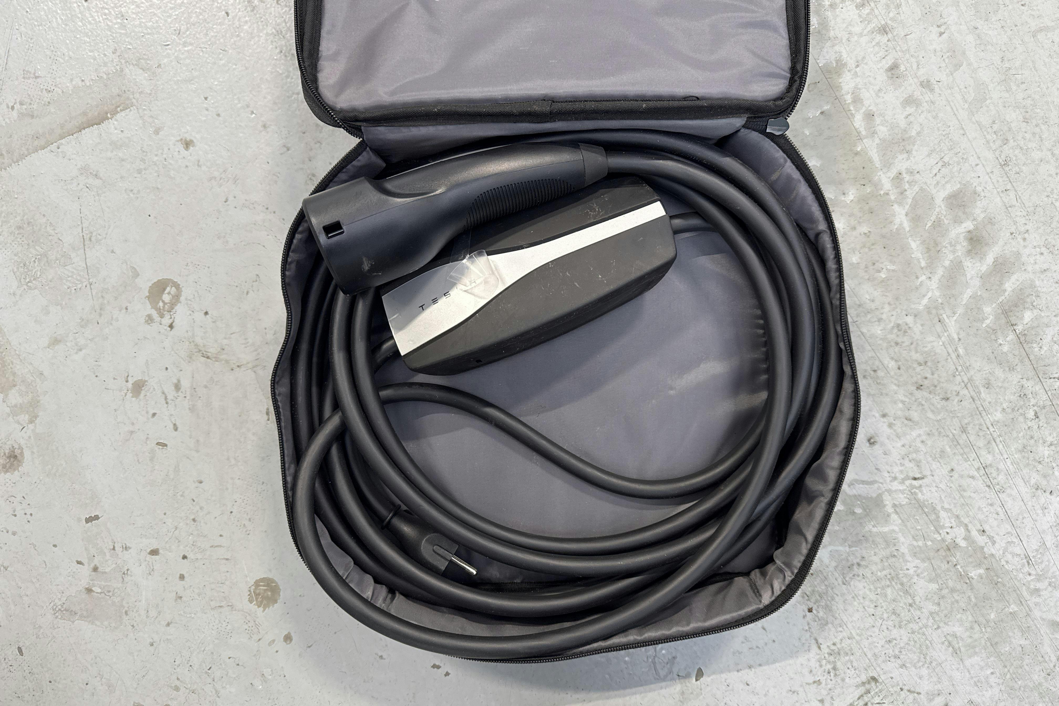 Tesla Model Y Standard Range RWD - 7 302 mil - Automat - blå - 2023