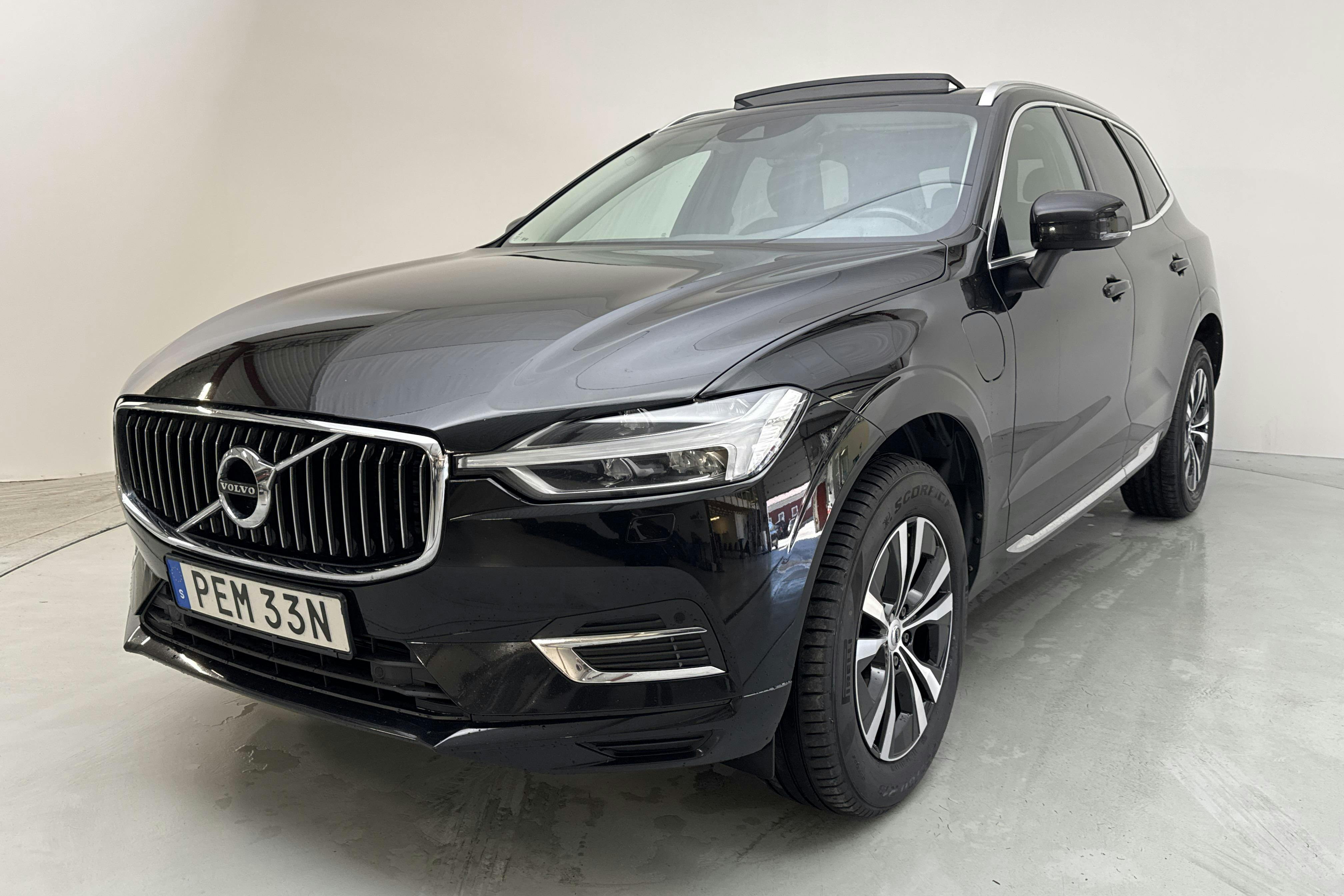 Volvo XC60 T6 AWD Recharge (340hk) - 153 490 km - Automatyczna - czarny - 2021
