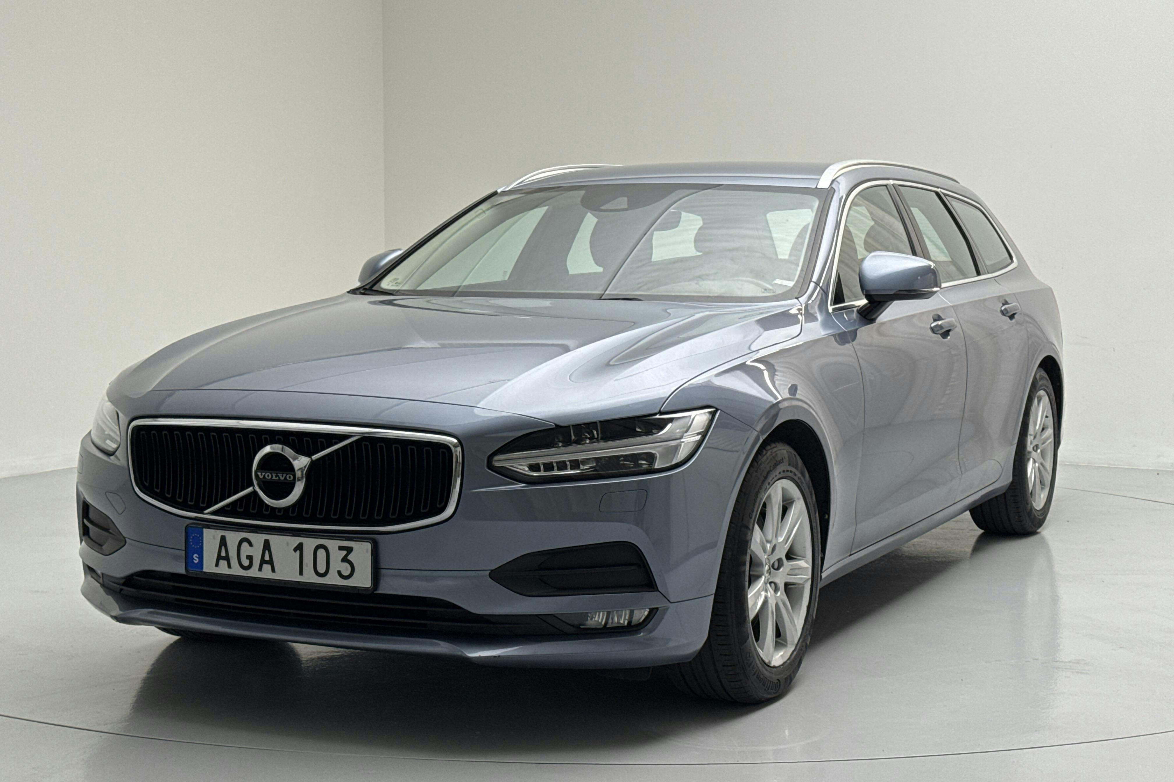 Volvo V90 D4 (190hk) - 120 820 km - Automatic - Light Blue - 2017