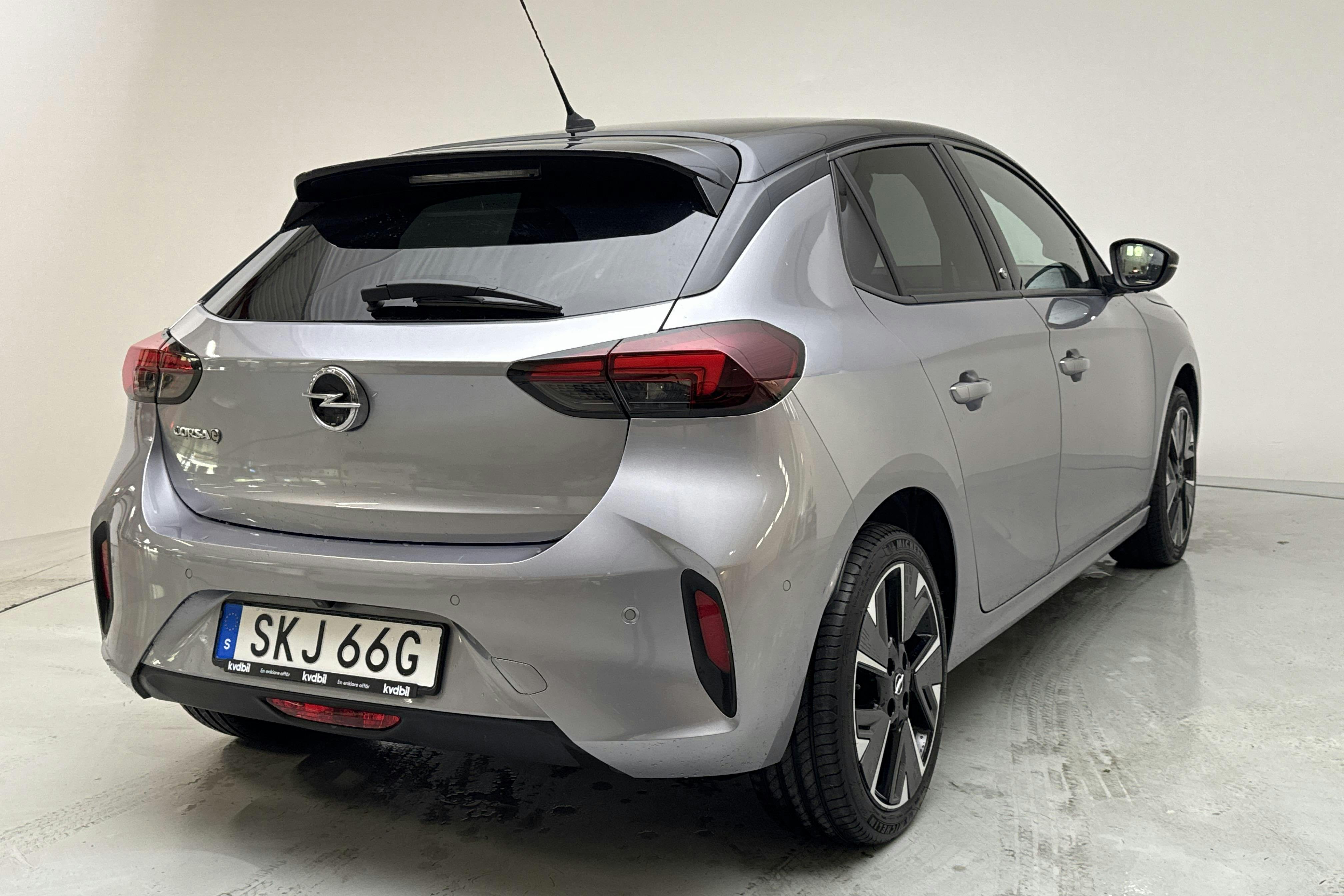 Opel Corsa-e 50 kWh 5dr (136hk) - 4 128 mil - Automat - grå - 2022