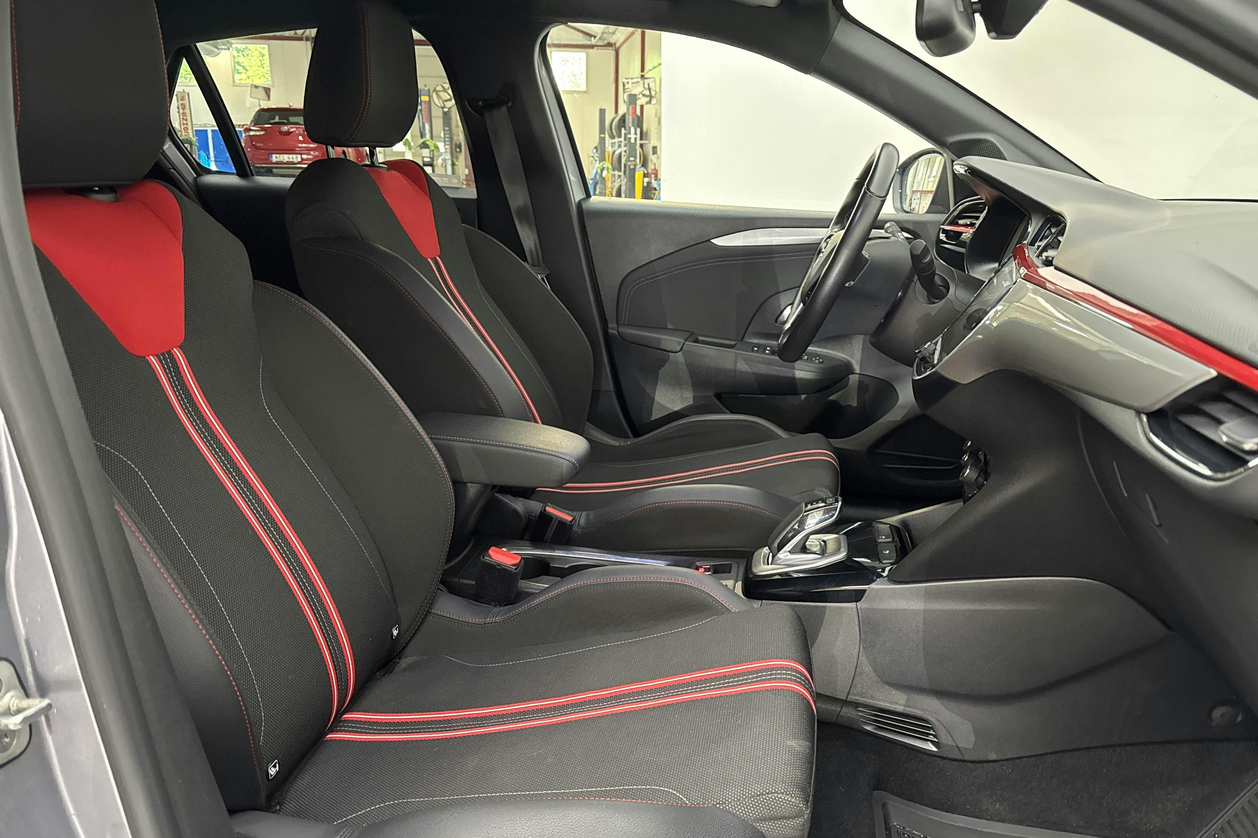 Opel Corsa-e 50 kWh 5dr (136hk) - 4 128 mil - Automat - grå - 2022
