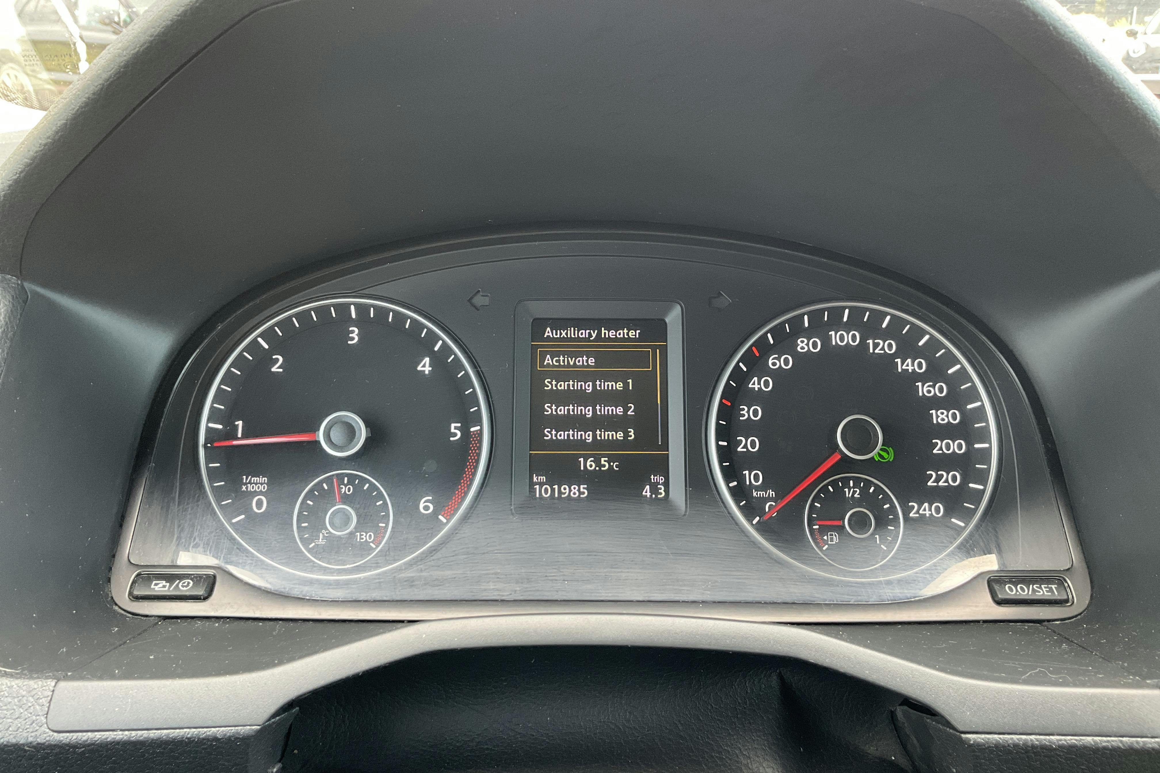 VW Caddy 2.0 TDI Skåp 4MOTION (150hk) - 10 198 mil - Automat - silver - 2020