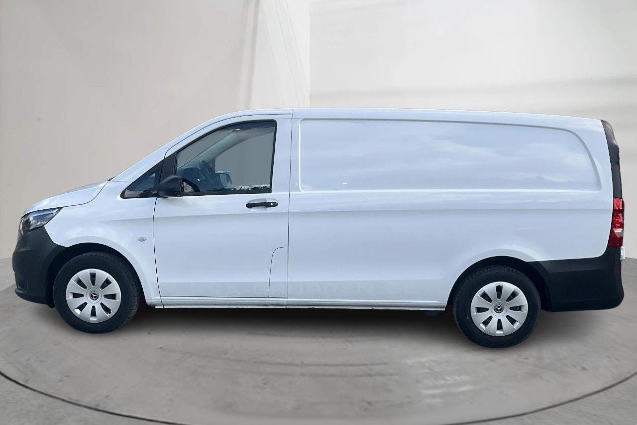 Presentationsfoto 2 av 12: Mercedes Vito 114 CDI 2WD W640 (136hk) - 2 203 mil - Manuell - vit - 2023