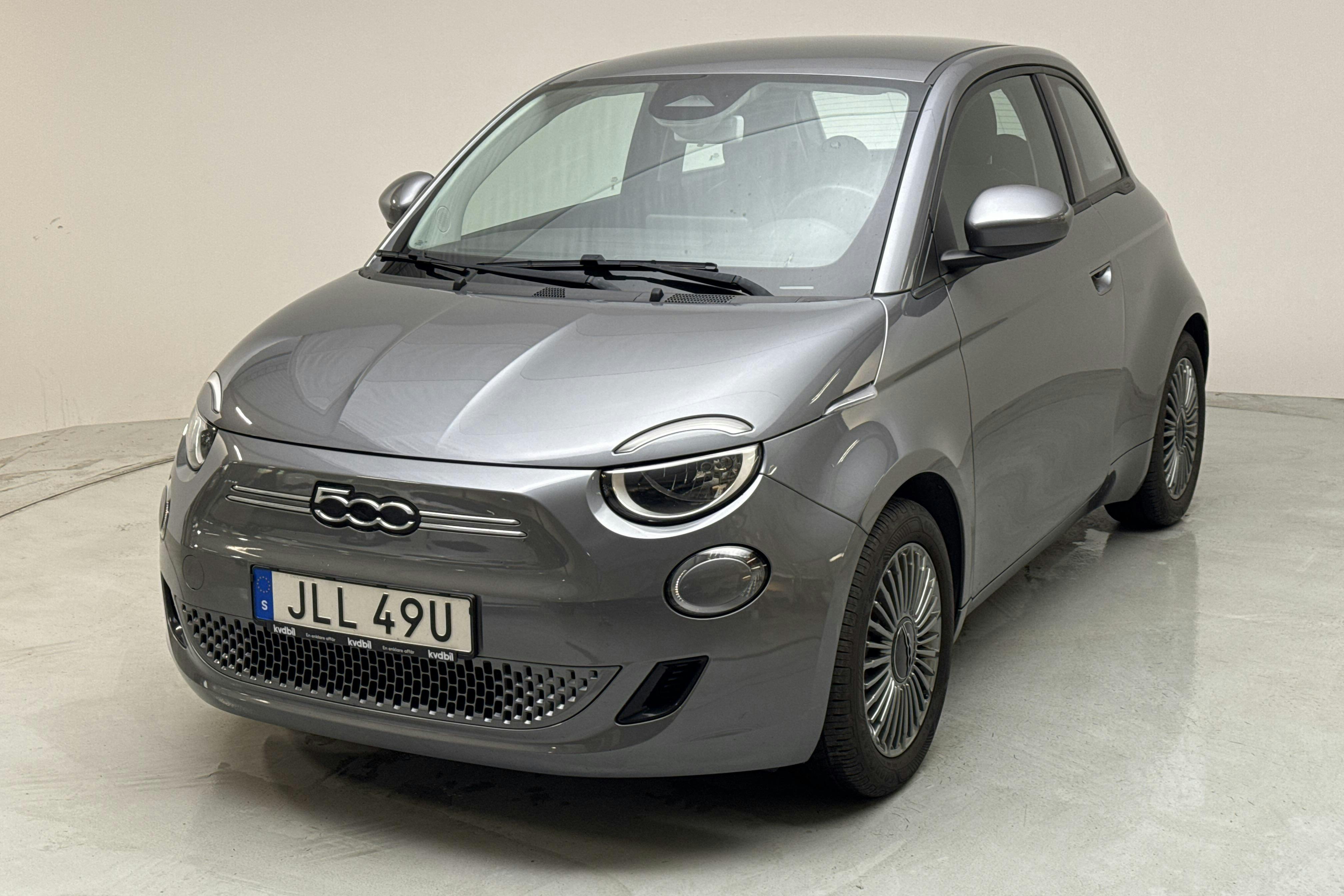 Fiat 500e (118hk) - 5 255 mil - Automat - grå - 2022