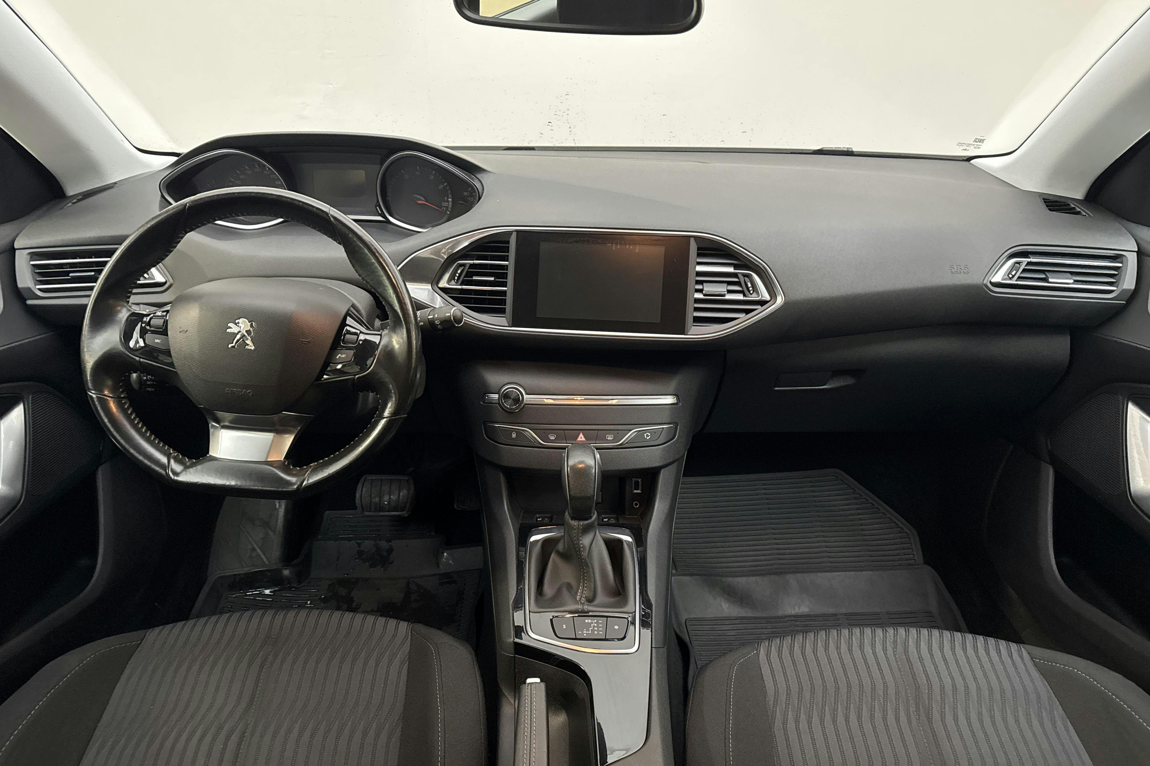 Peugeot 308 PureTech 5dr (130hk) - 122 050 km - Automaatne - must - 2015