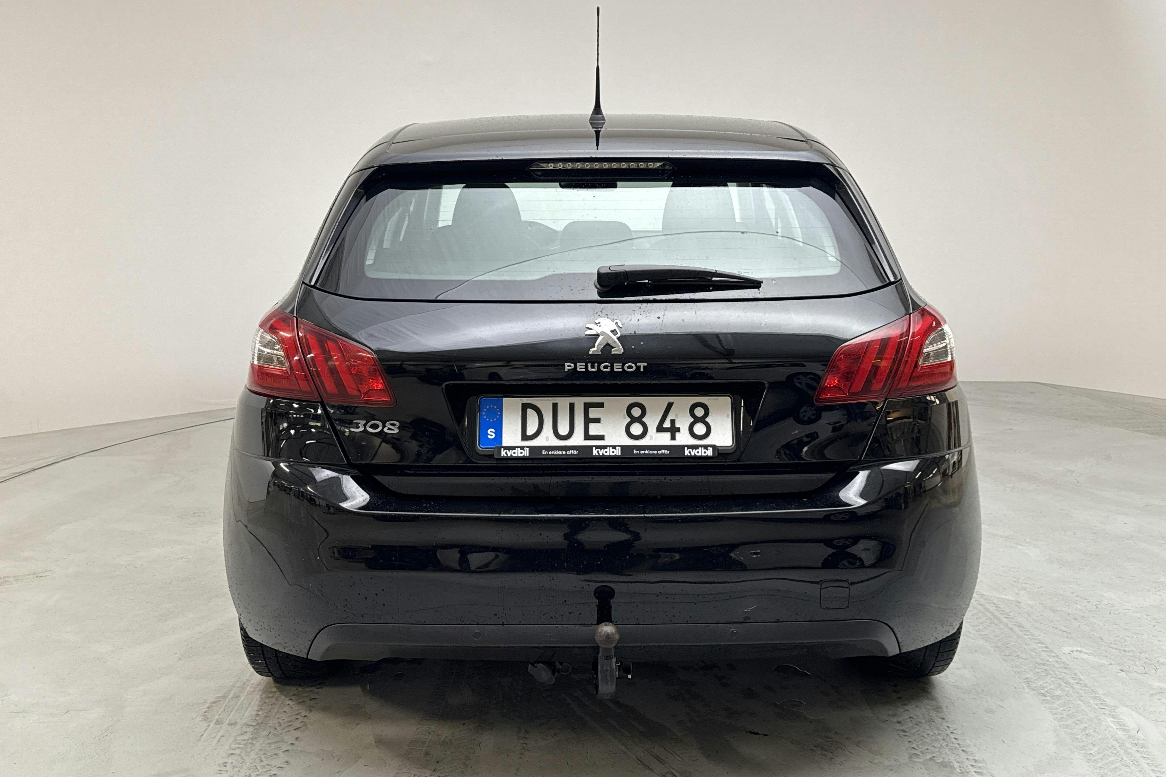 Peugeot 308 PureTech 5dr (130hk) - 122 050 km - Automaatne - must - 2015