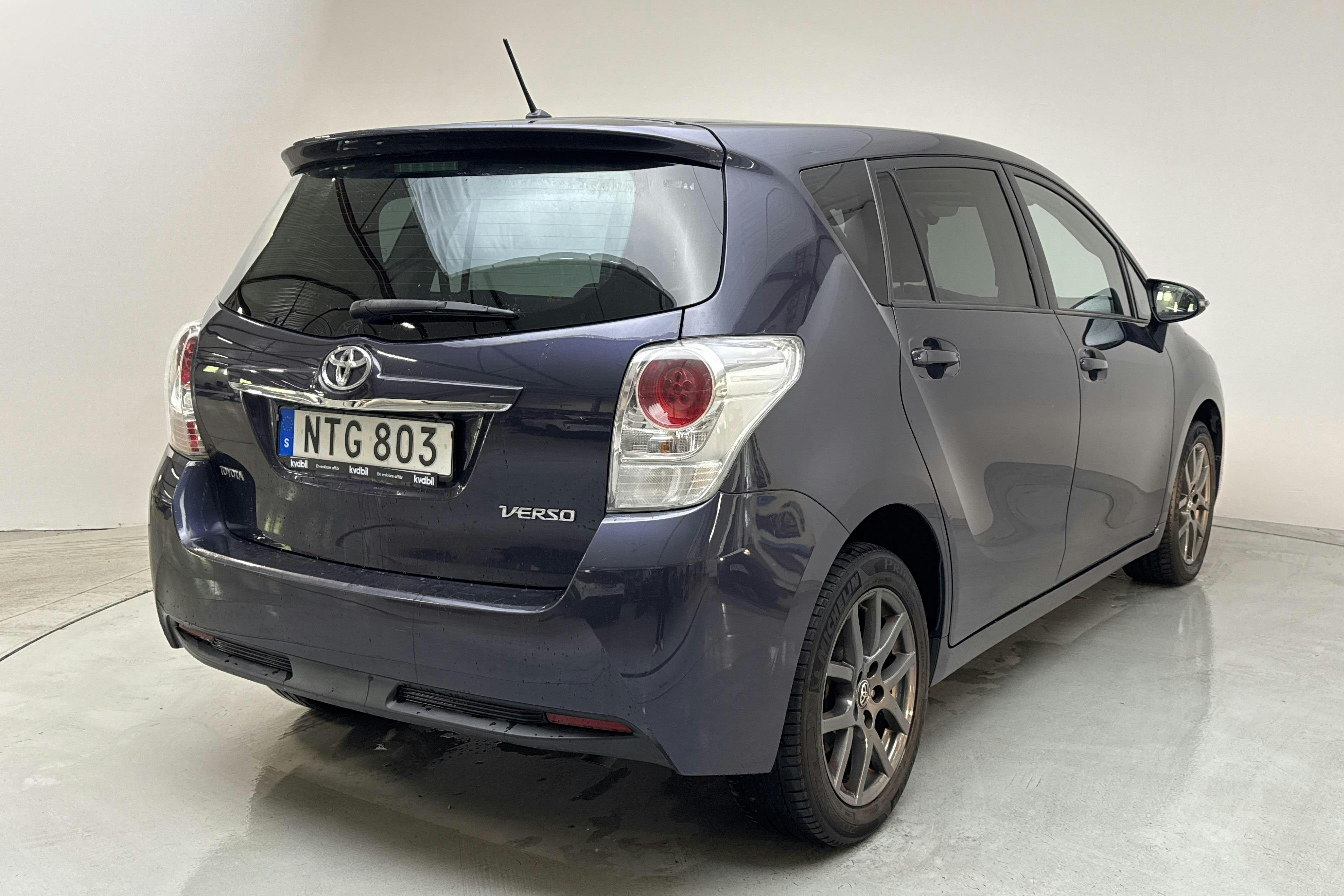 Toyota Verso VVT-i 1.8 (147hk) - 12 078 mil - Manuell - blå - 2015