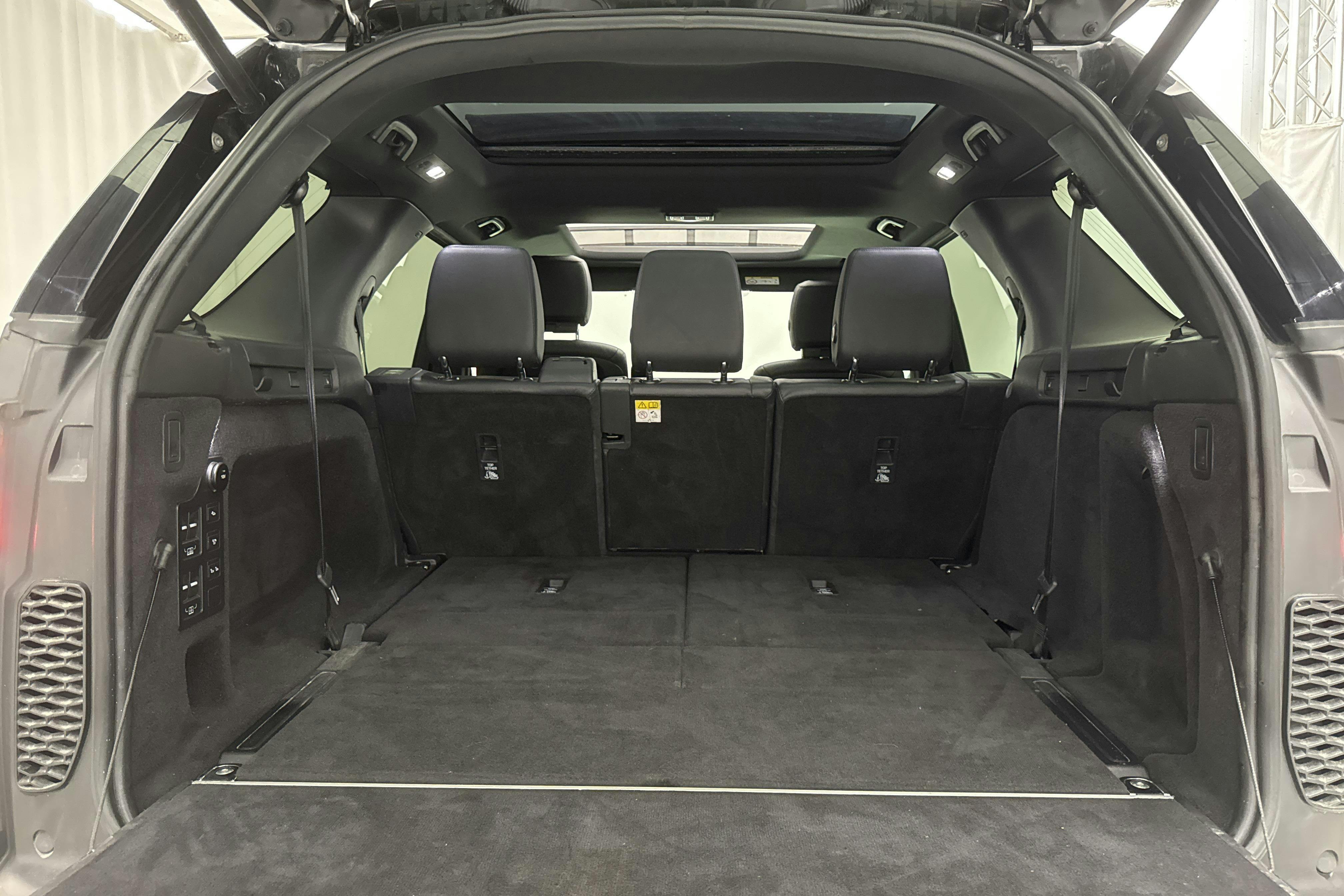 Land Rover Discovery 2.0L TD4 Diesel (180hk) - 13 445 mil - Automat - svart - 2017
