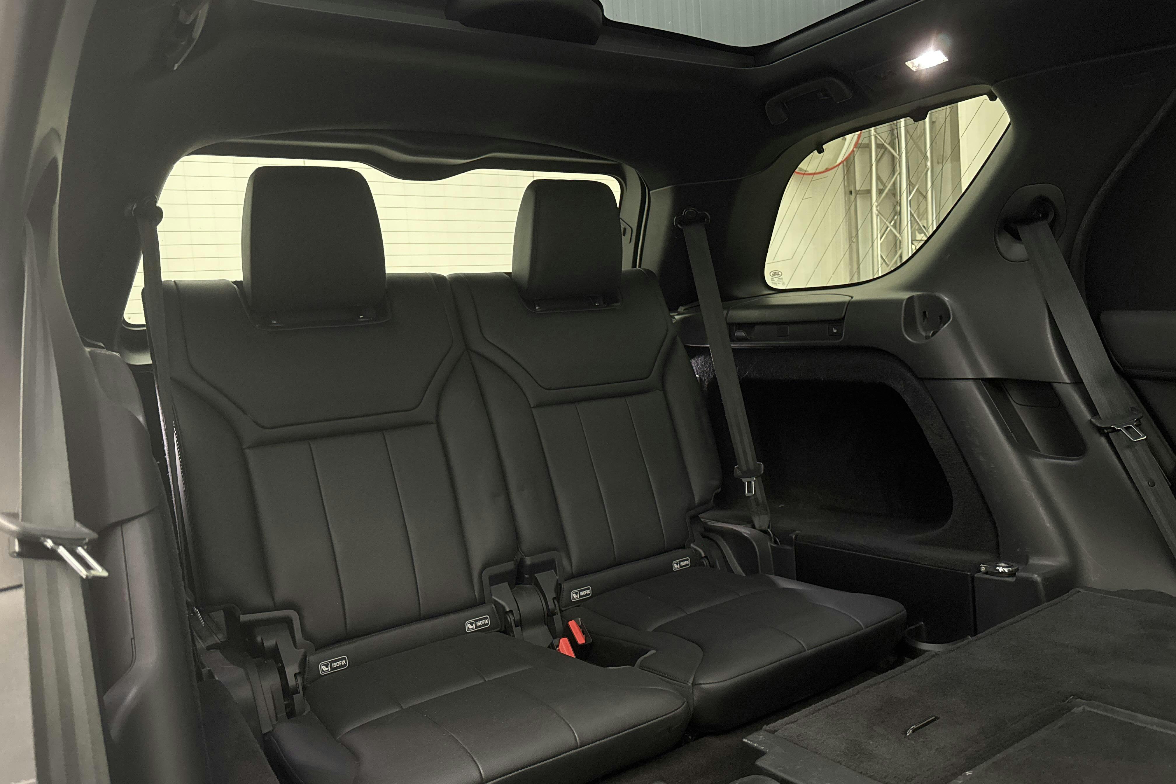 Land Rover Discovery 2.0L TD4 Diesel (180hk) - 13 445 mil - Automat - svart - 2017