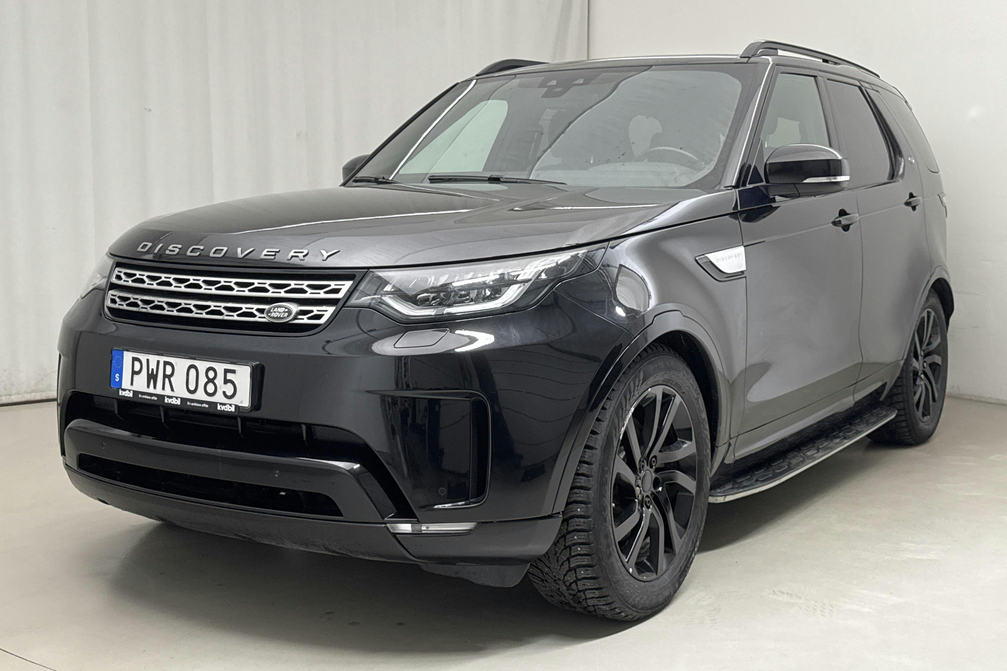 Land Rover Discovery 2.0L TD4 Diesel (180hk) - 134 450 km - Automatyczna - czarny - 2017