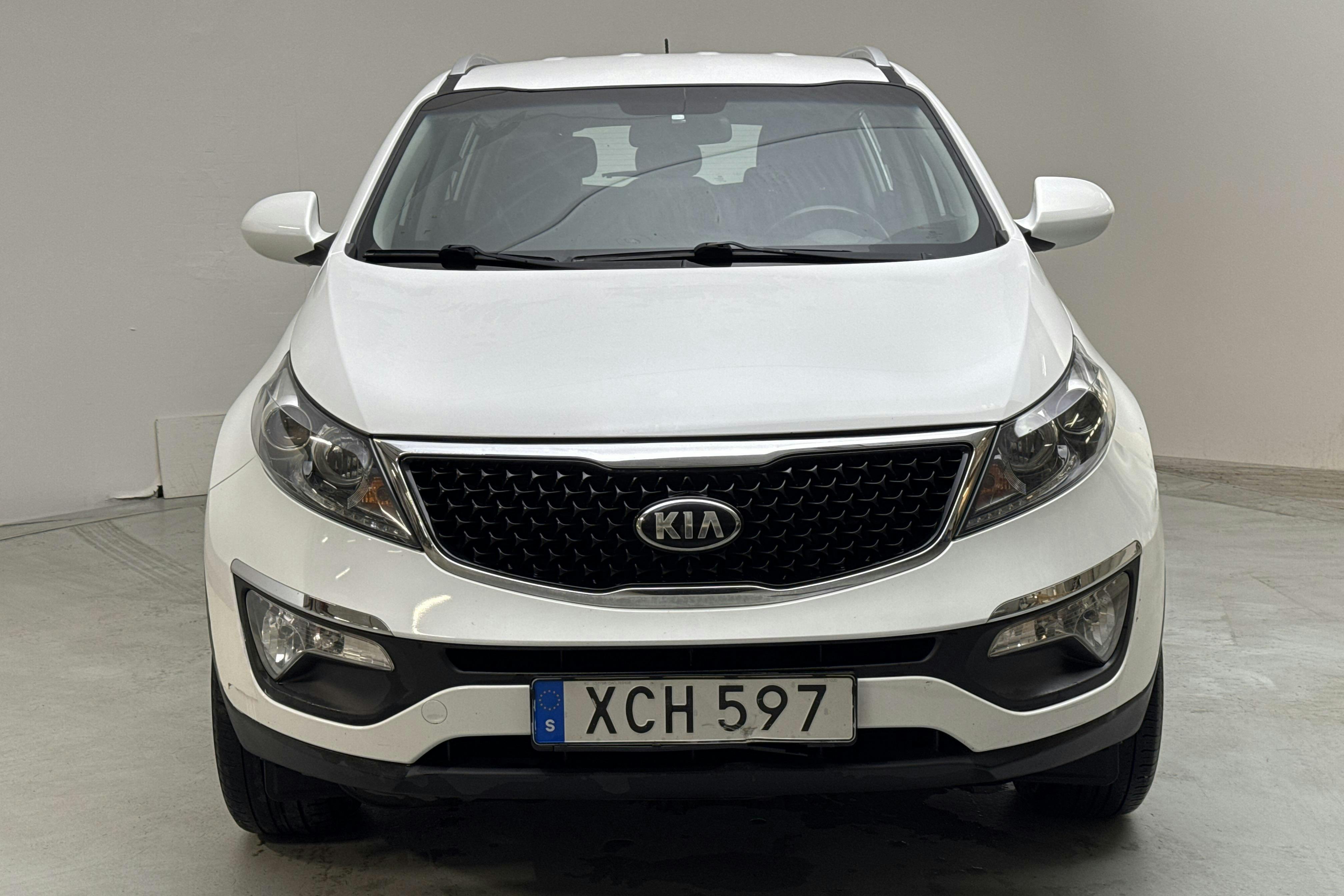 KIA Sportage 1.7 CRDi 2WD (115hk) - 22 007 mil - Manuell - vit - 2015