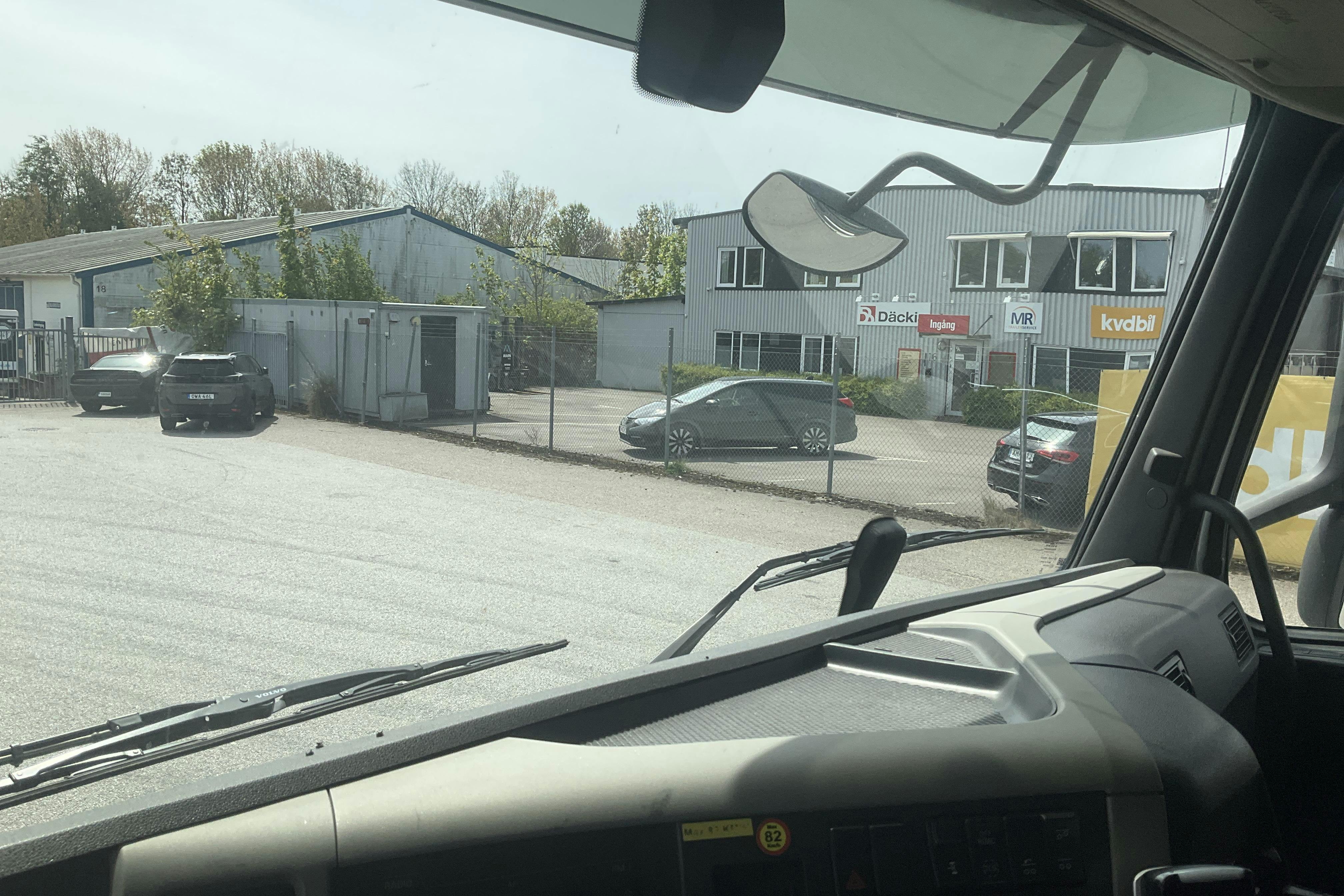 VOLVO FM410 - 374 811 km - Automat - vit - 2015