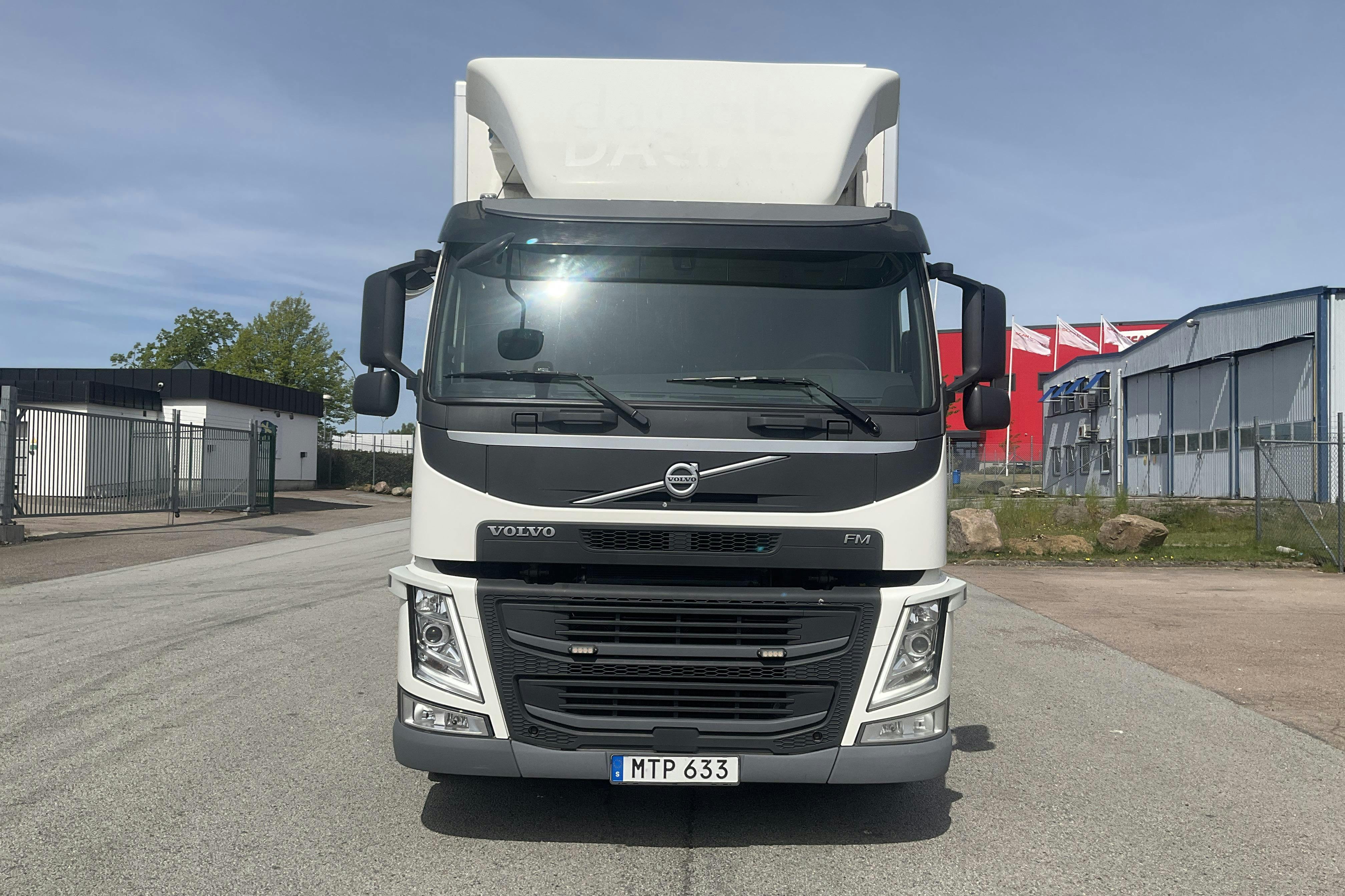 VOLVO FM410 - 374 811 km - Automat - vit - 2015