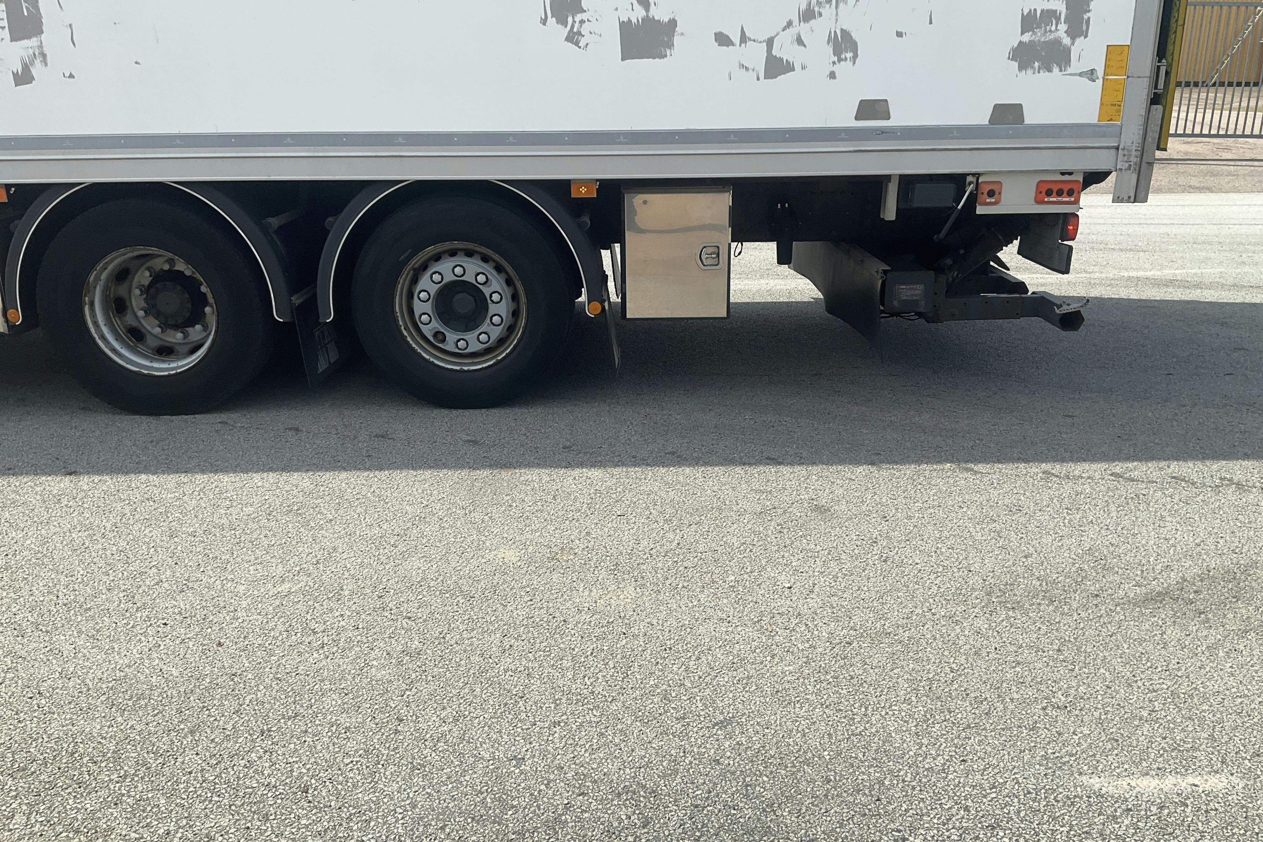 VOLVO FM410 - 374 811 km - Automat - vit - 2015