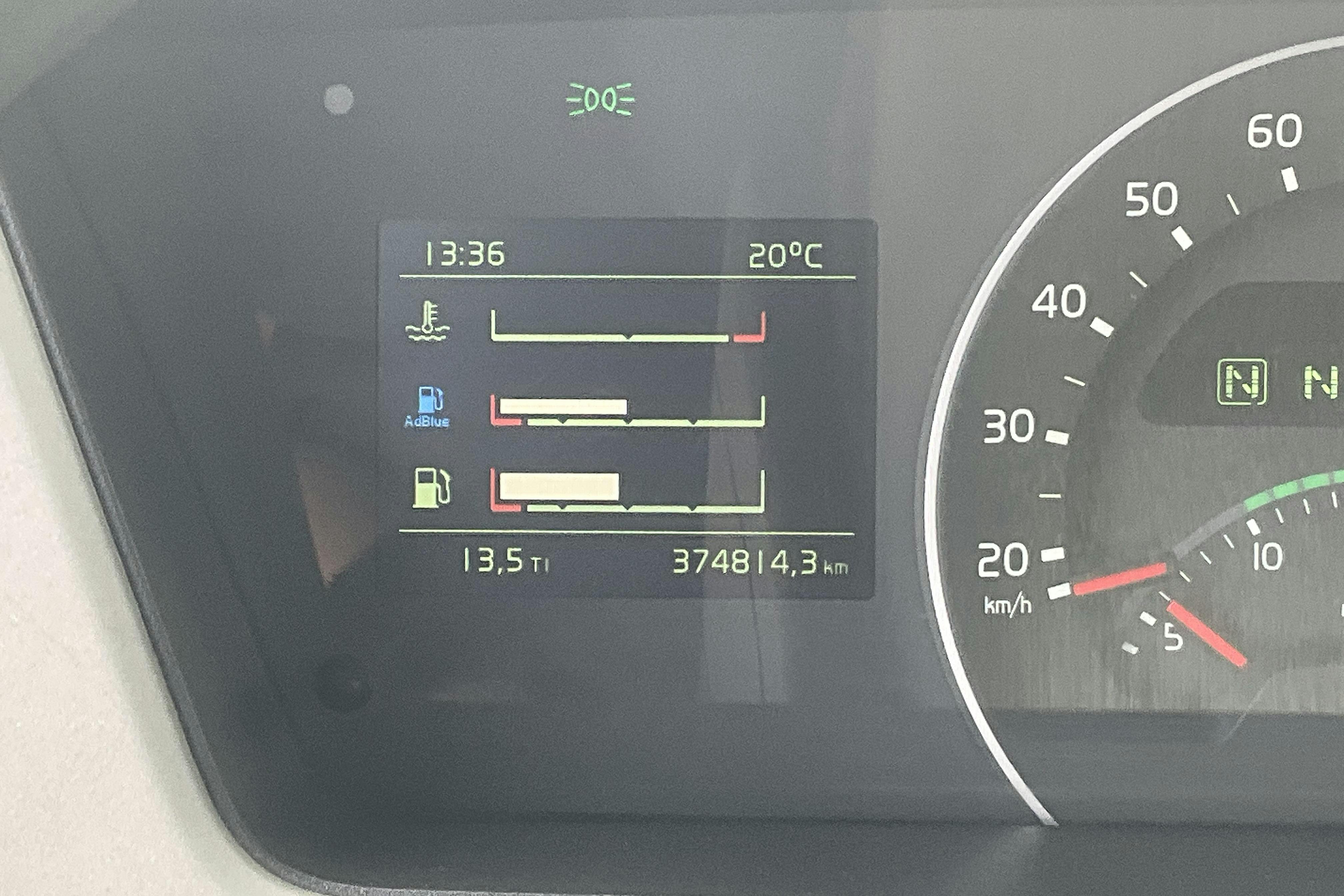 VOLVO FM410 - 374 811 km - Automat - vit - 2015