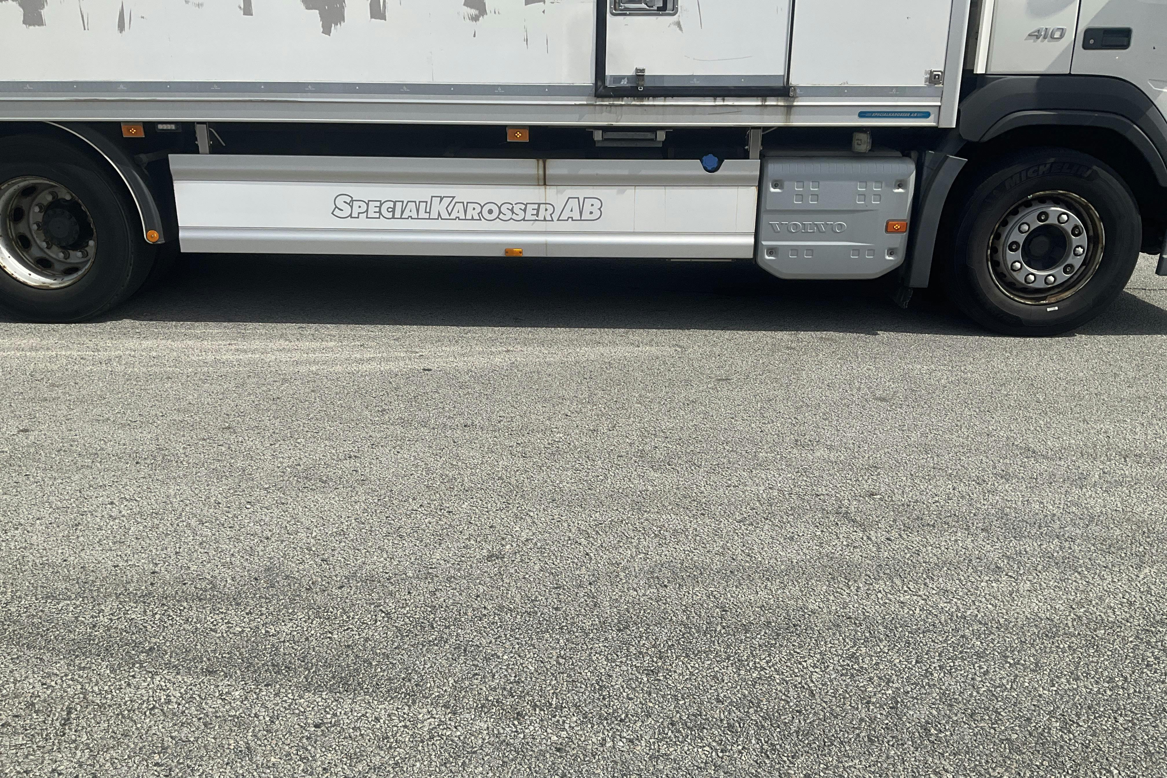 VOLVO FM410 - 374 811 km - Automat - vit - 2015