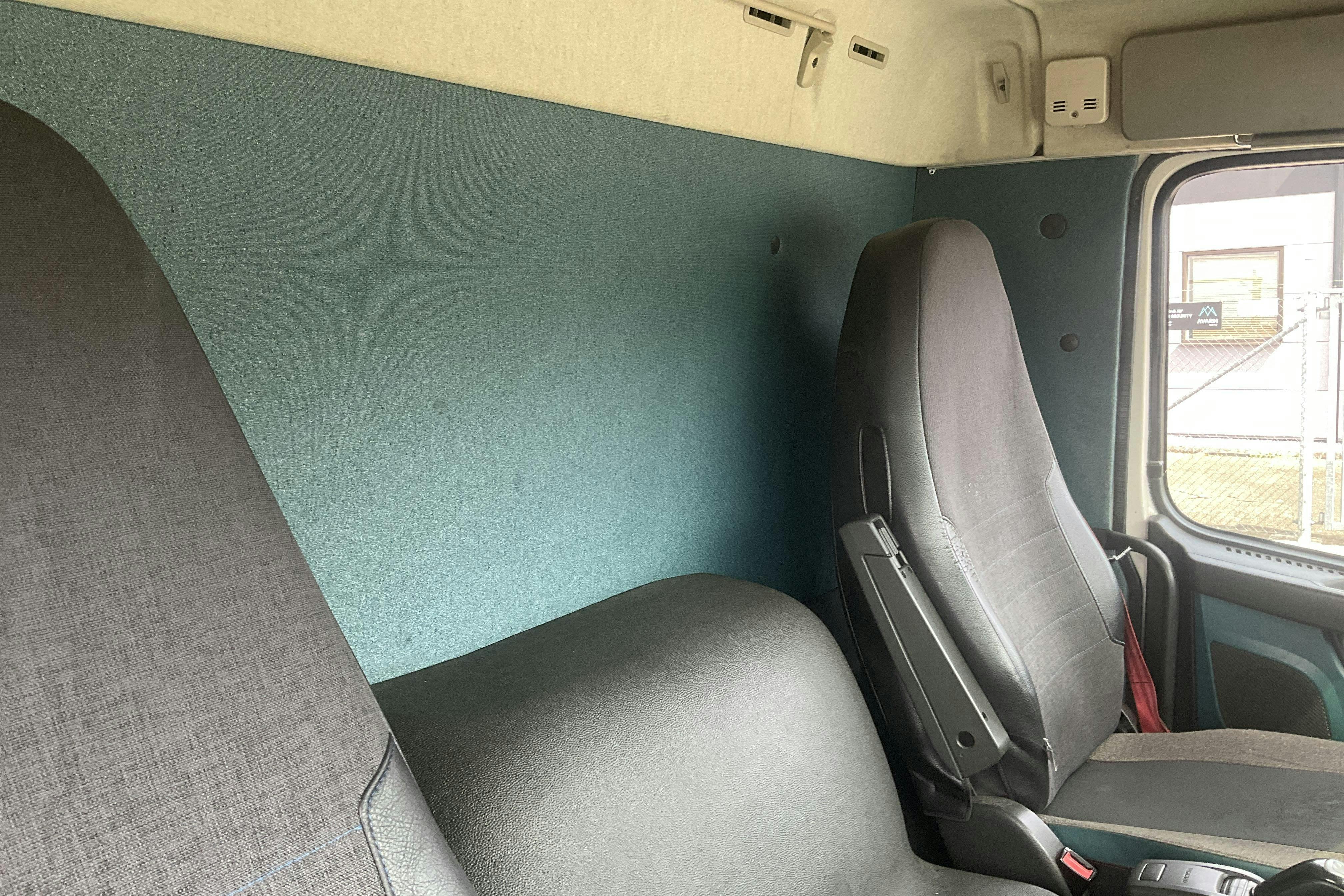 VOLVO FM410 - 374 811 km - Automat - vit - 2015