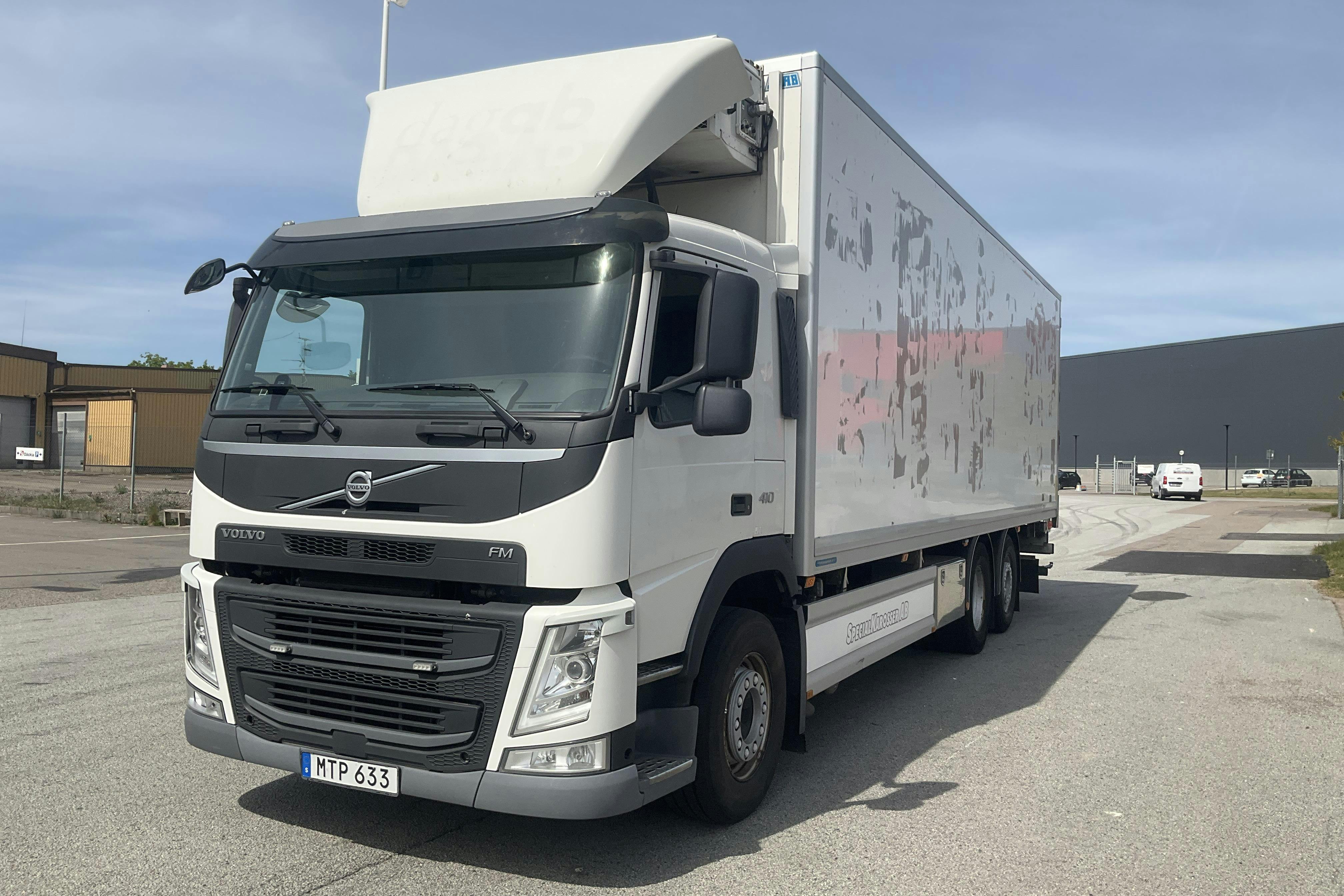 VOLVO FM410 - 374 811 km - Automat - vit - 2015