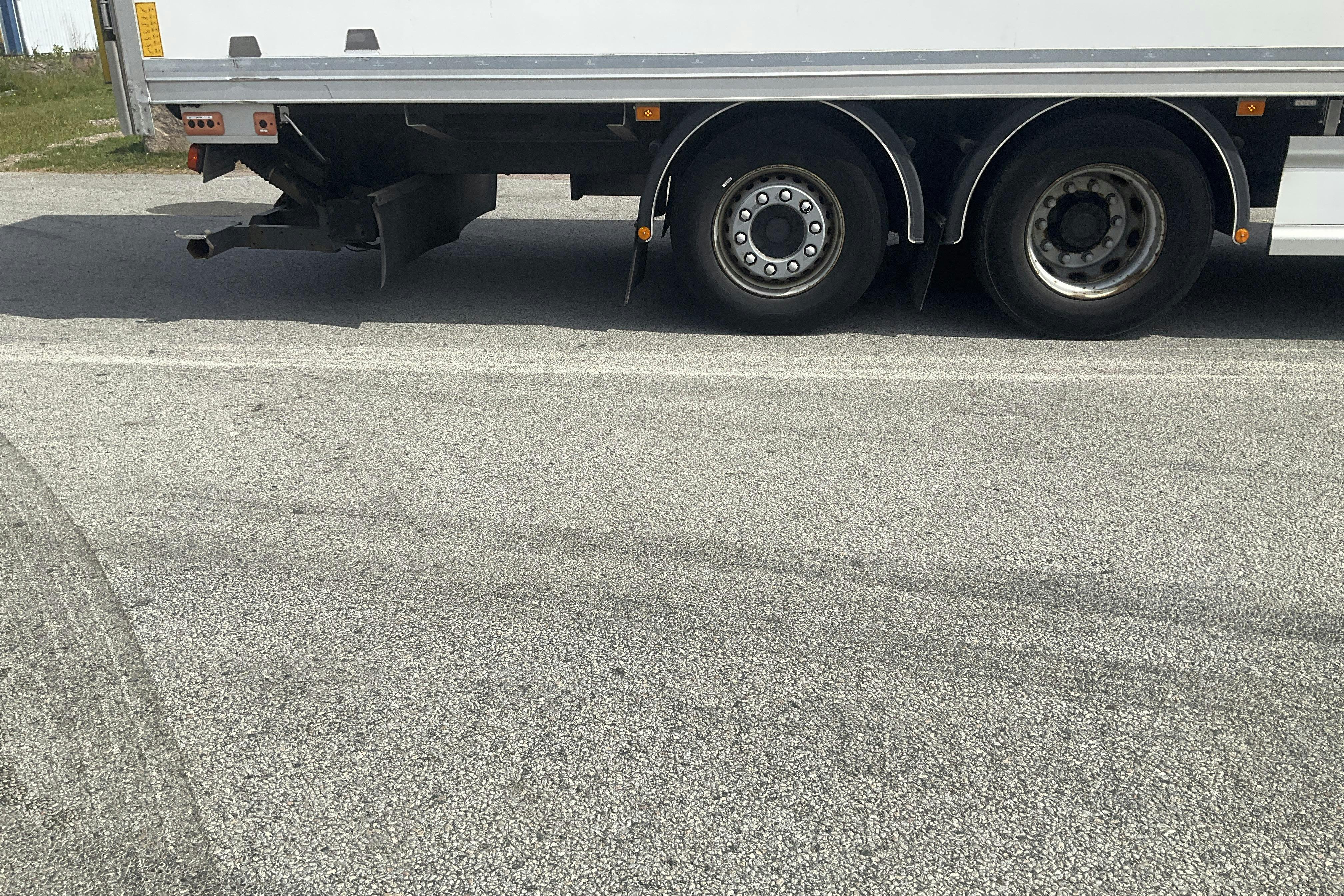 VOLVO FM410 - 374 811 km - Automat - vit - 2015