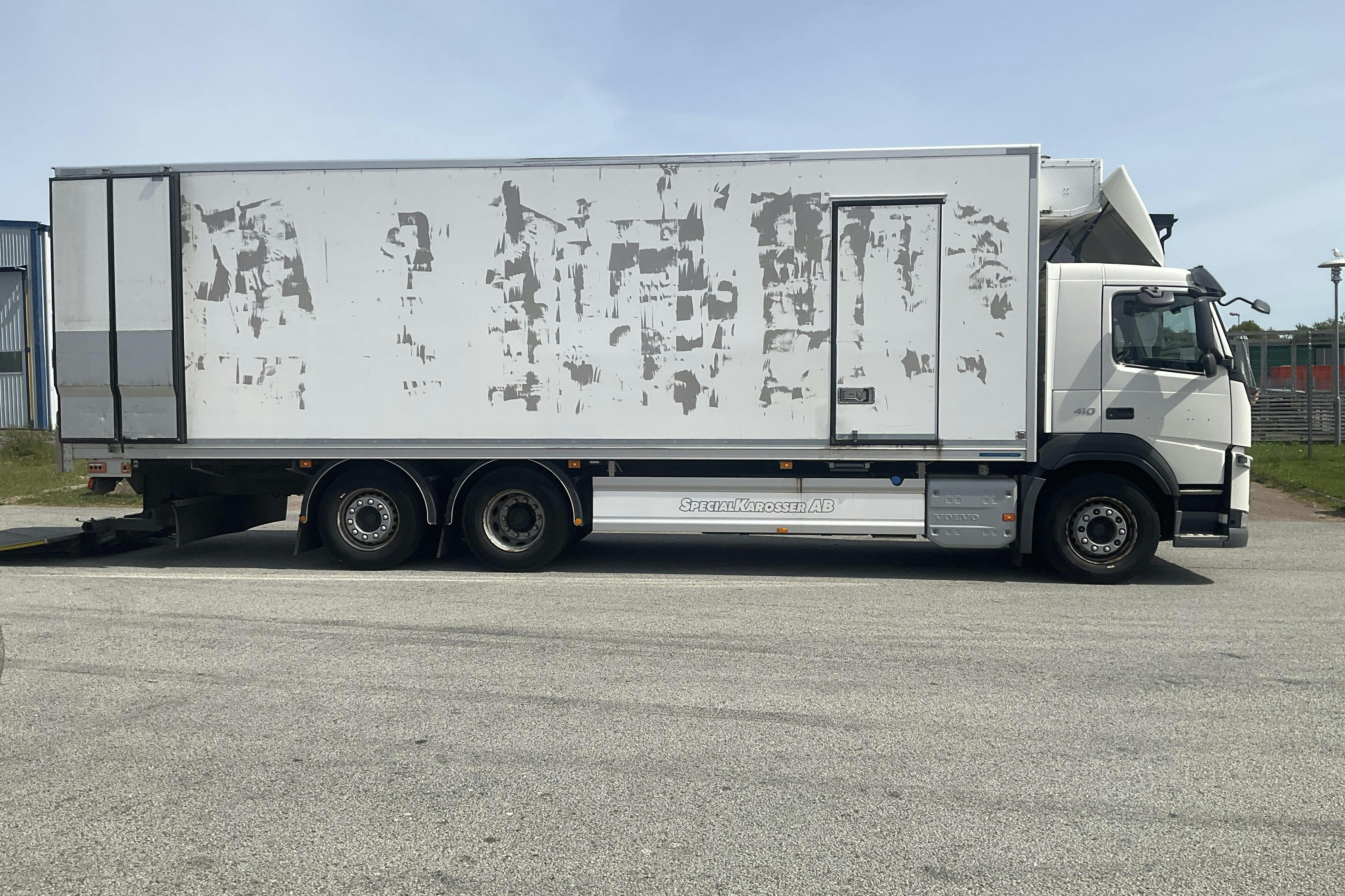 VOLVO FM410 - 374 811 km - Automat - vit - 2015