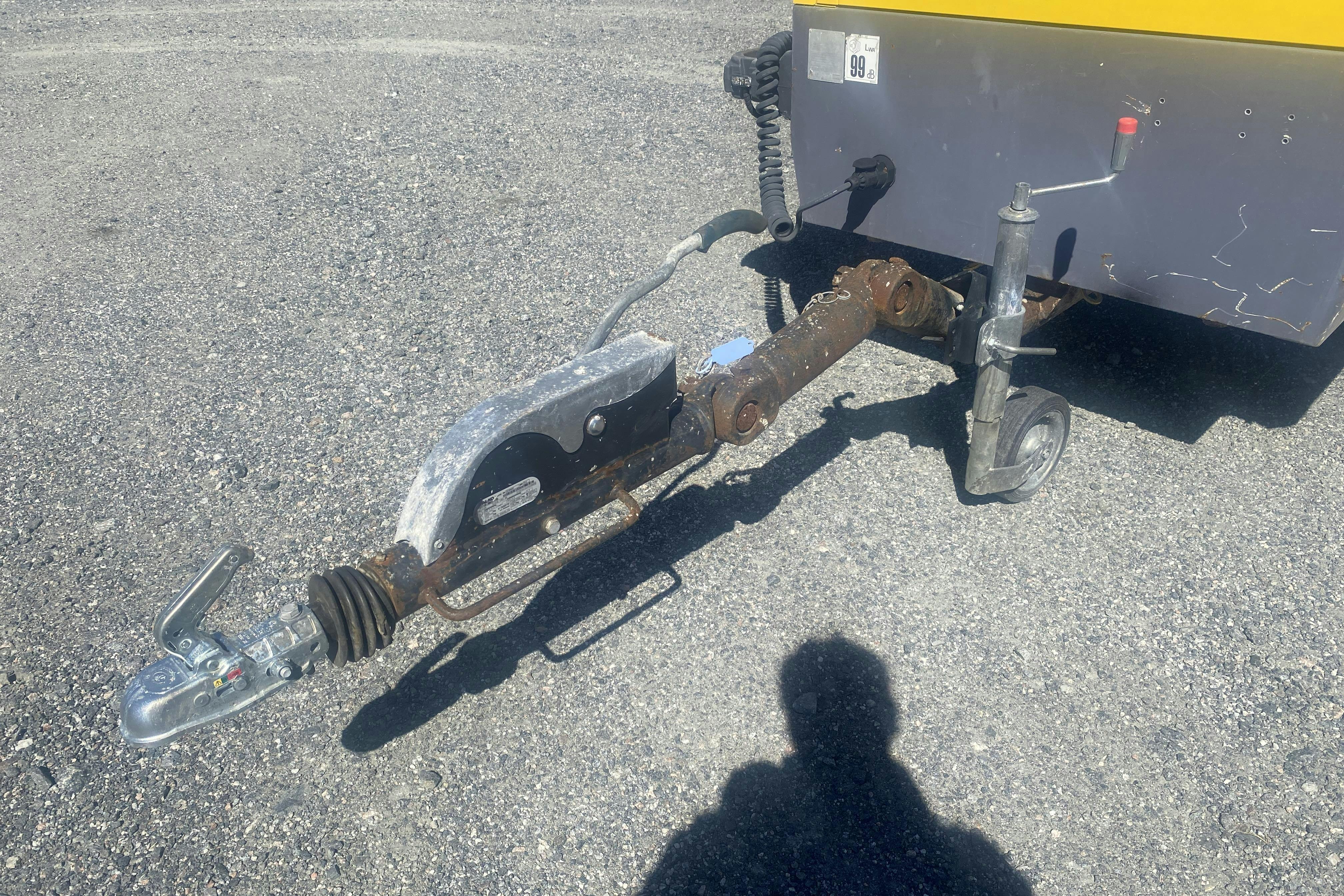 Atlas Copco XAVS XAVS186 ST4
Mobil kompressor - 3 110 km - 2019