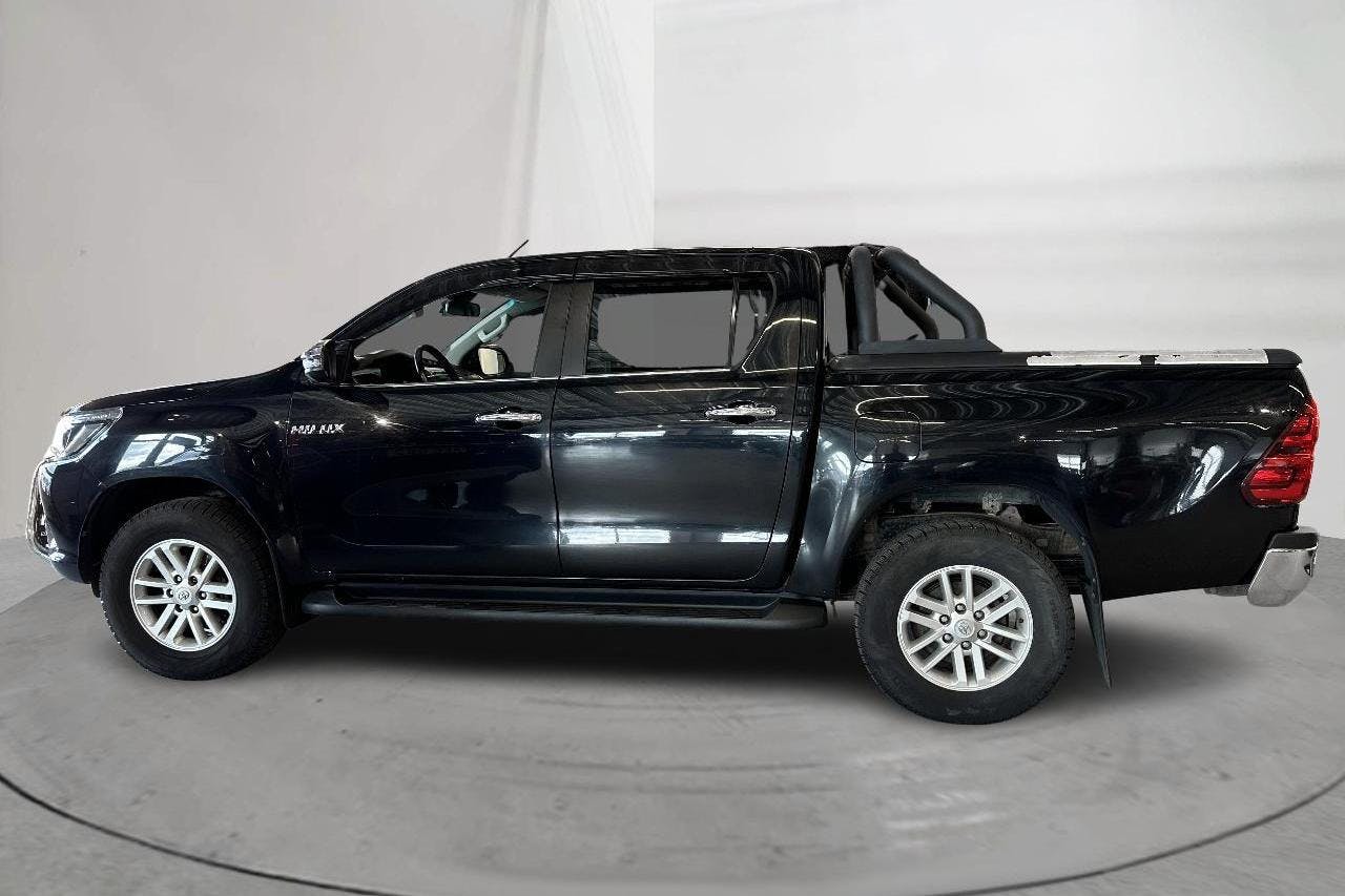 Toyota Hilux 2.4 D 4WD (150hk) - 19 984 mil - Automat - svart - 2018