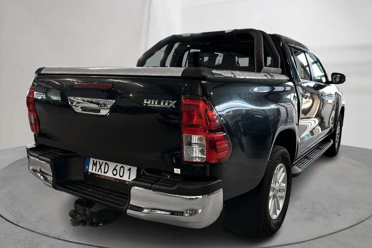 Toyota Hilux 2.4 D 4WD (150hk) - 19 984 mil - Automat - svart - 2018