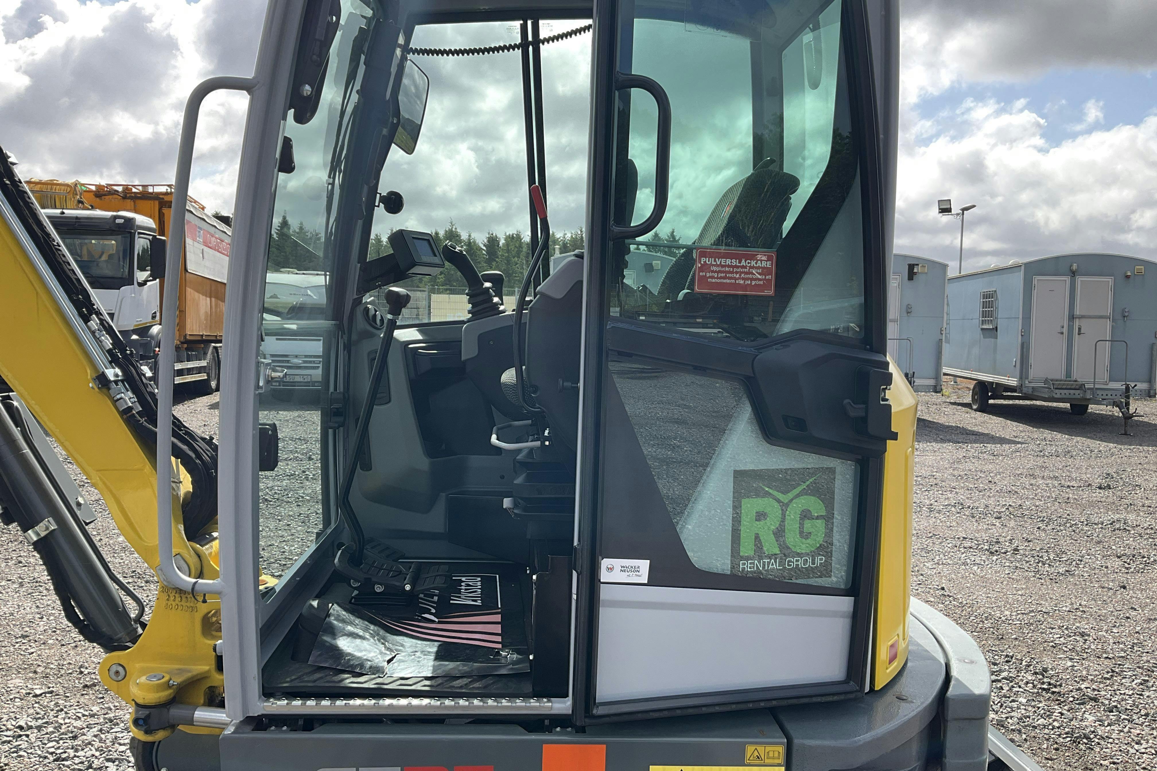 Wacker Neuson ET35, Minigrävare utr: Hydralisk planskopa och 2 skopor SN WNCE1601J00001238  2023 -  - 2023
