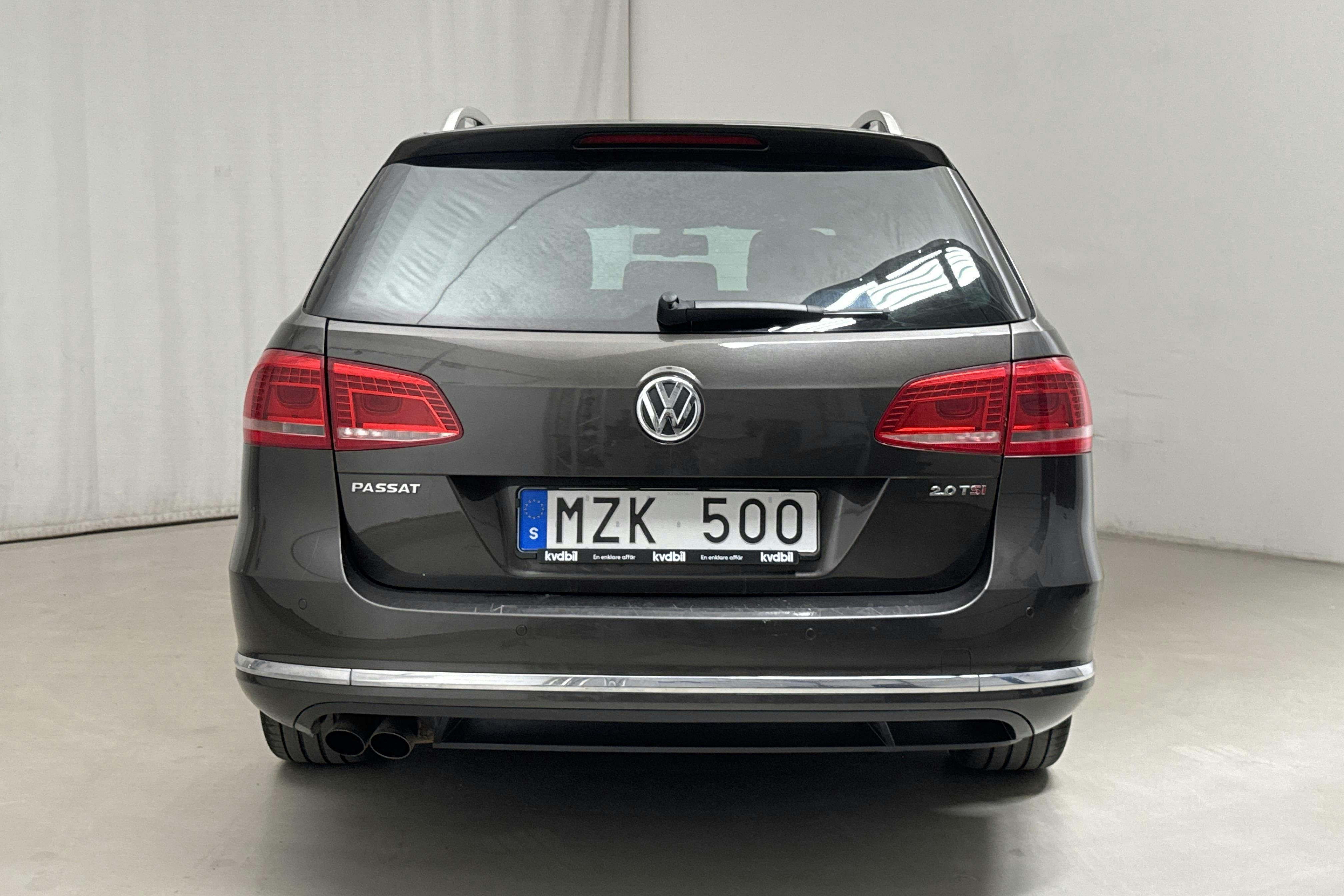 VW Passat 2.0 TFSI Variant (211hk) - 15 365 mil - Automat - Dark Brown - 2013