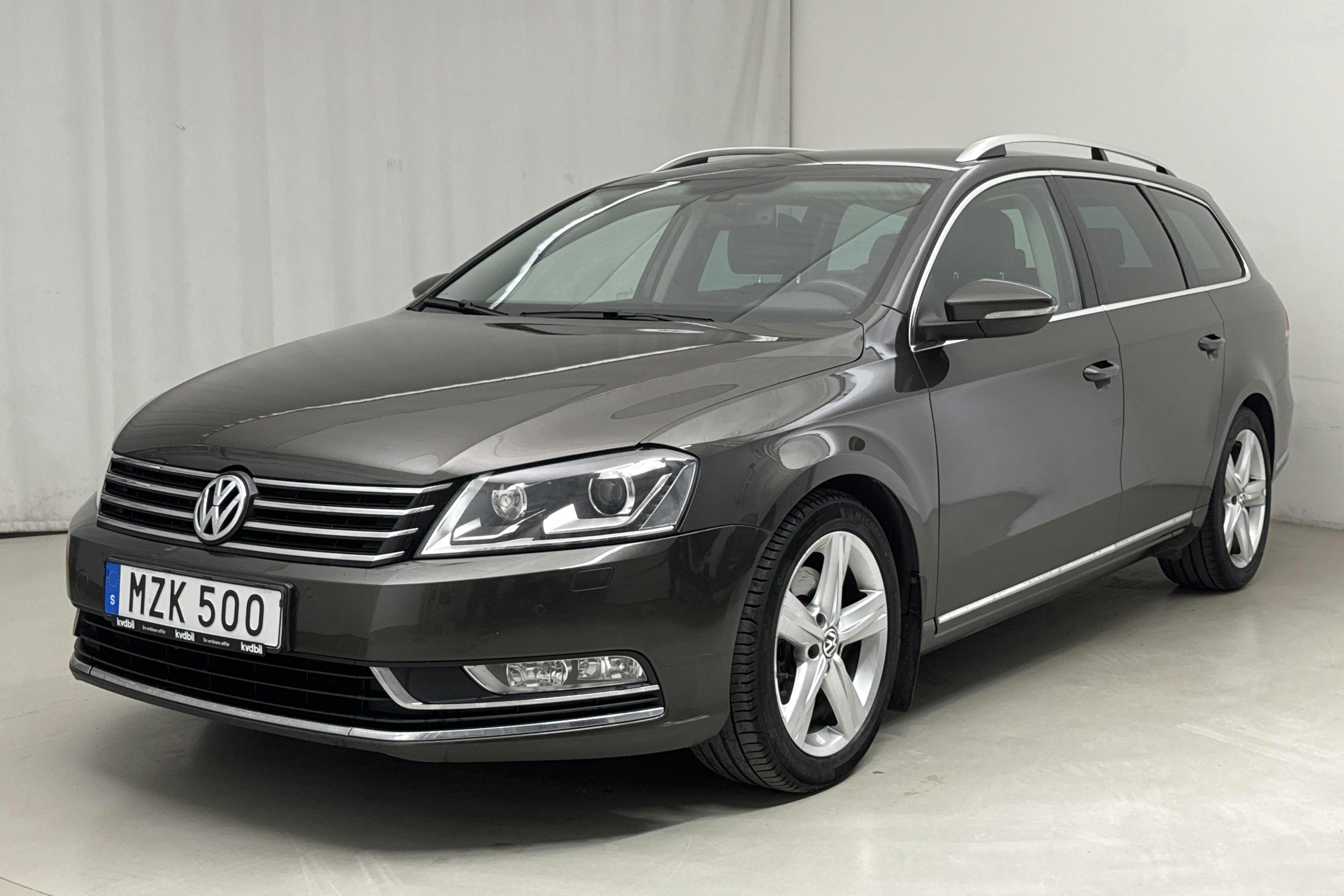 VW Passat 2.0 TFSI Variant (211hk) - 153 650 km - Automatic - Dark Brown - 2013