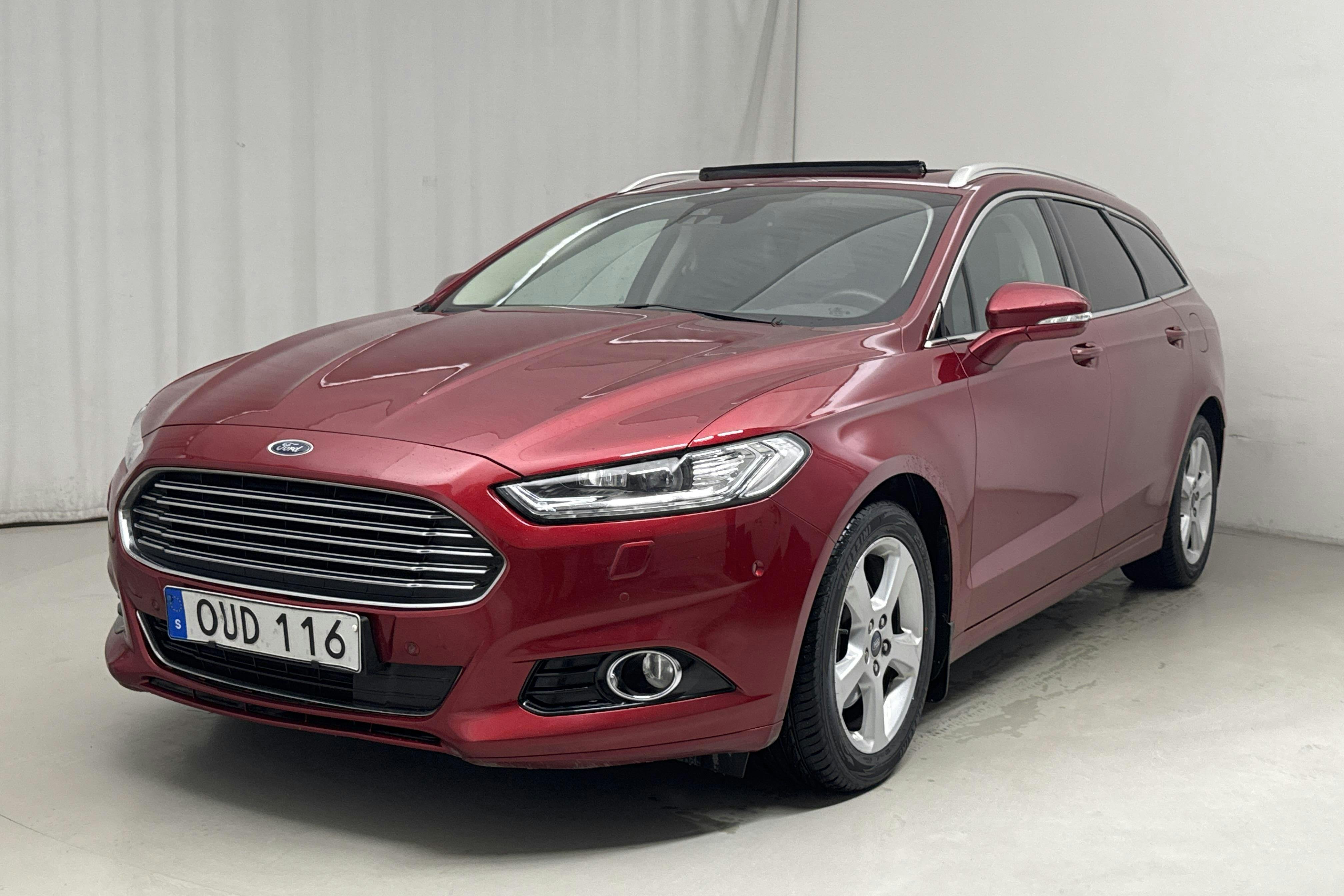 Ford Mondeo 2.0 TDCi Kombi (180hk) - 126 240 km - Automatic - red - 2015