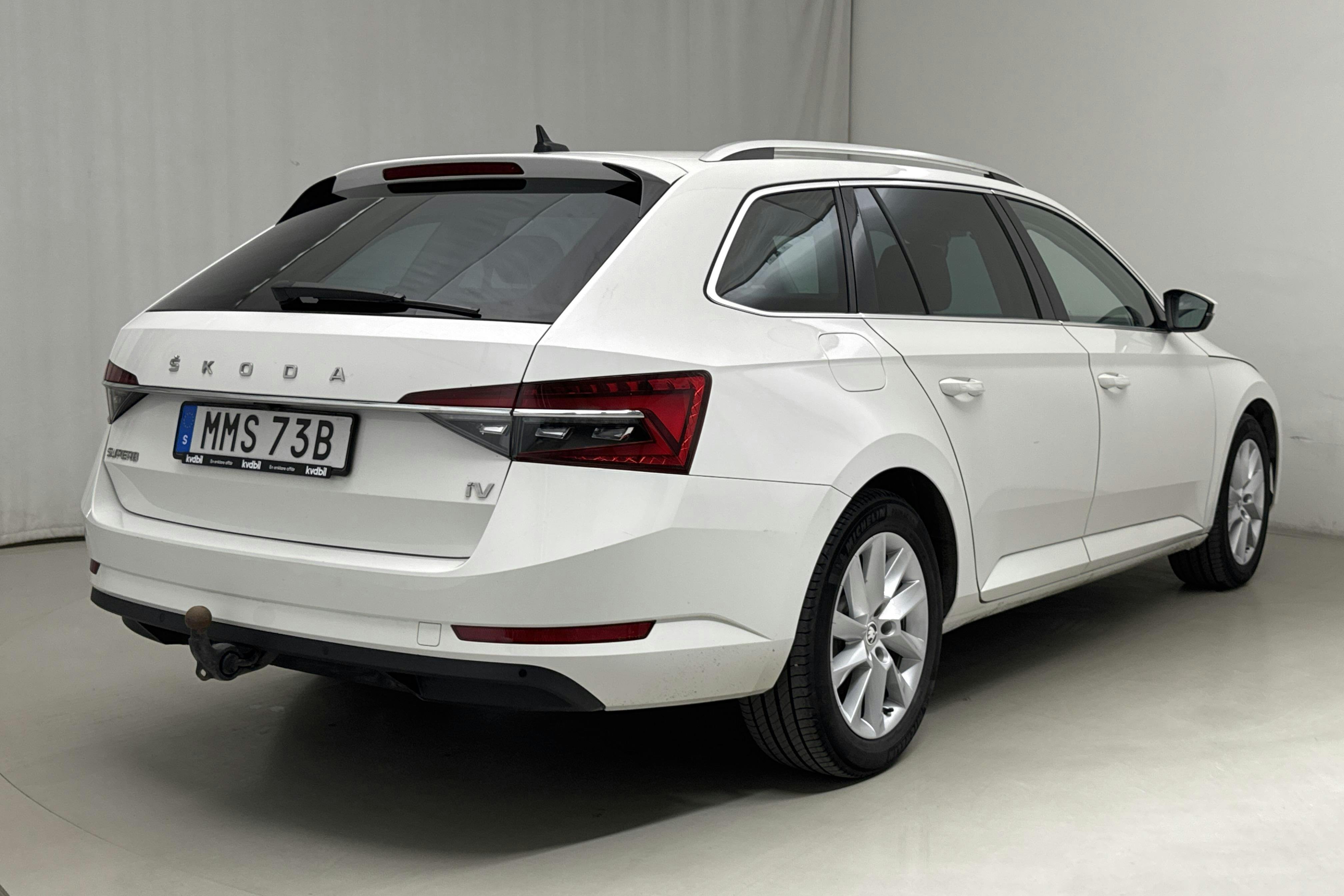 Skoda Superb 1.4 TSI PHEV Kombi (218hk) - 6 530 mil - Automat - vit - 2021