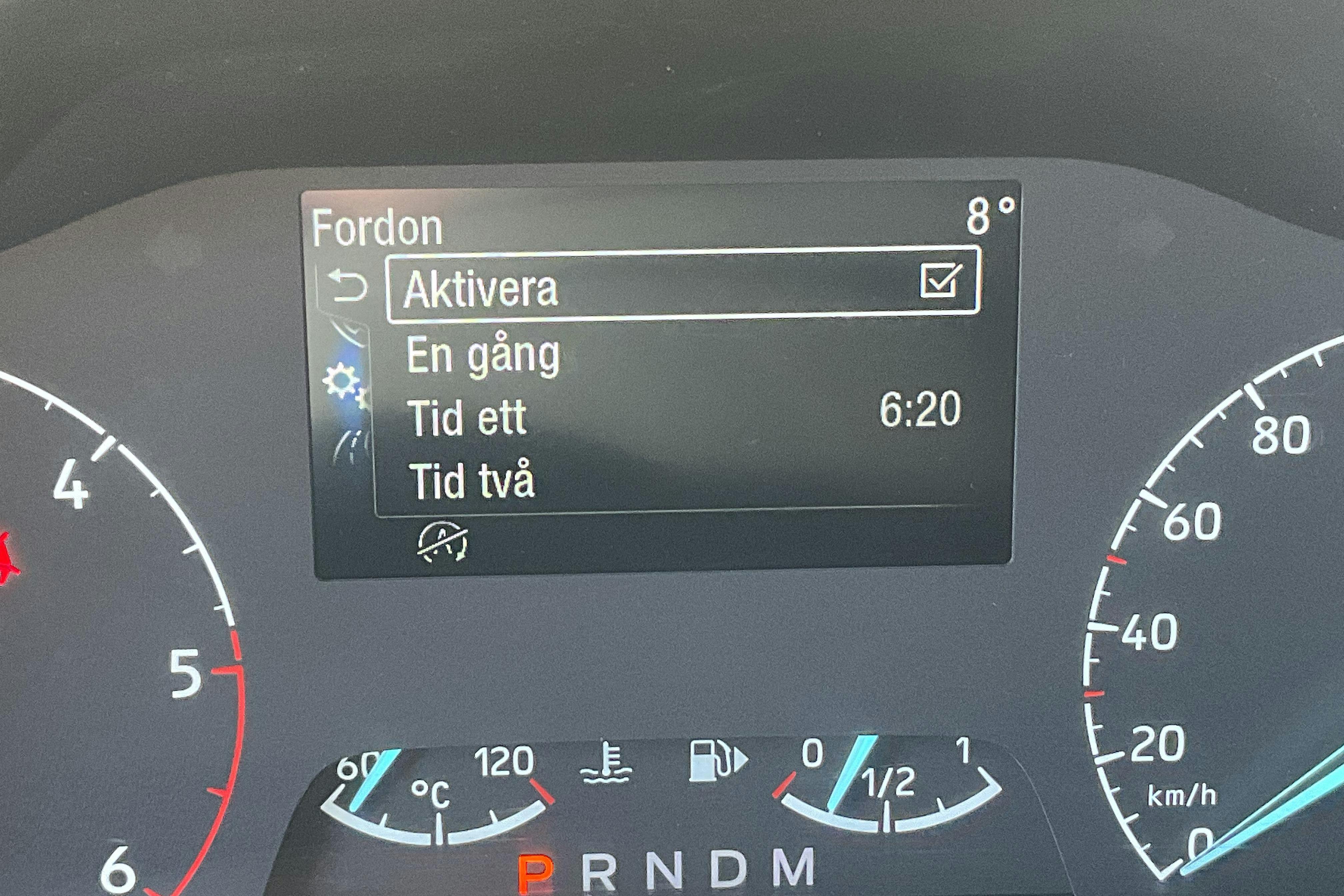 Ford Transit Connect 1.5 EcoBlue (100hk) - 9 307 mil - Automat - vit - 2022