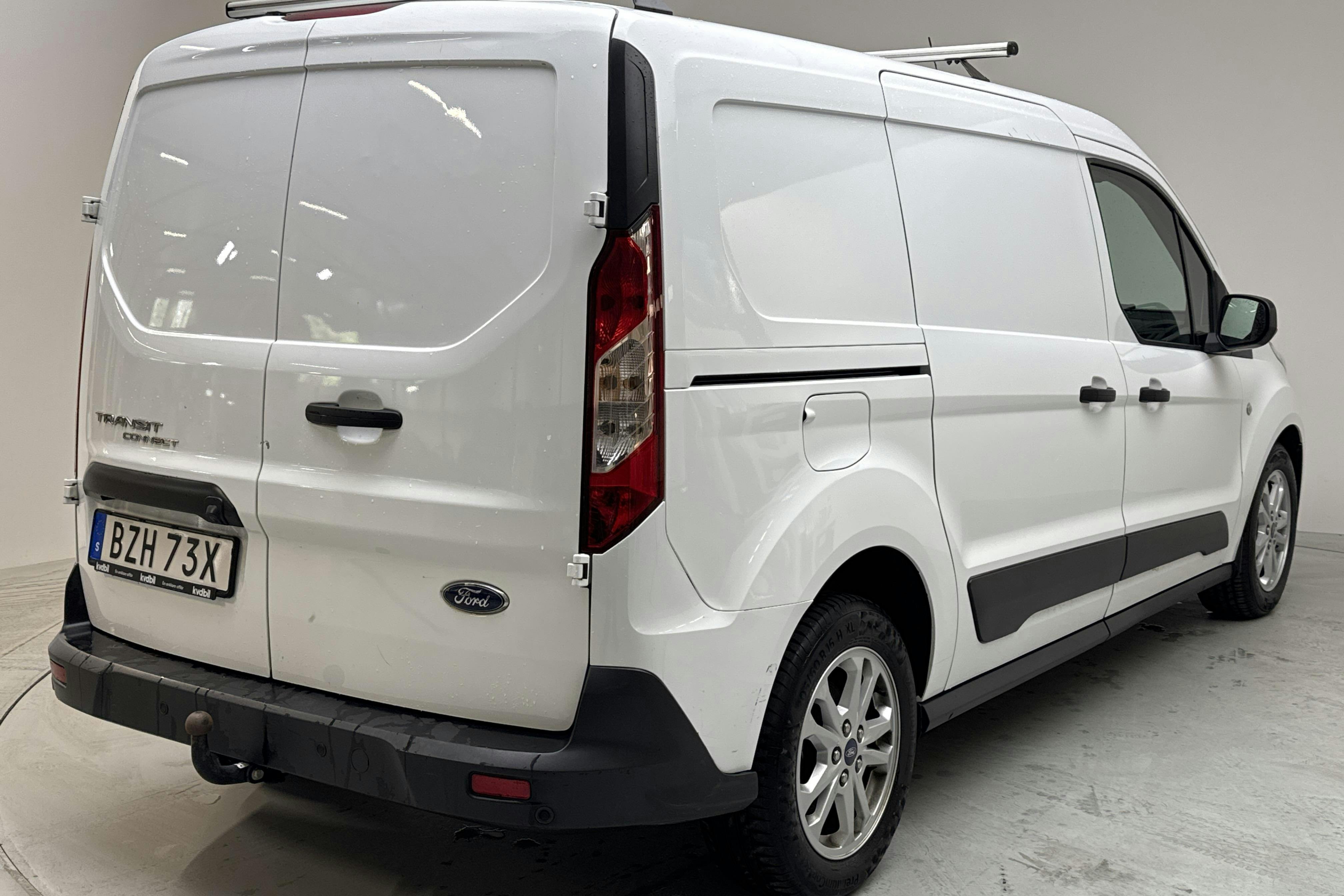 Ford Transit Connect 1.5 EcoBlue (100hk) - 9 307 mil - Automat - vit - 2022