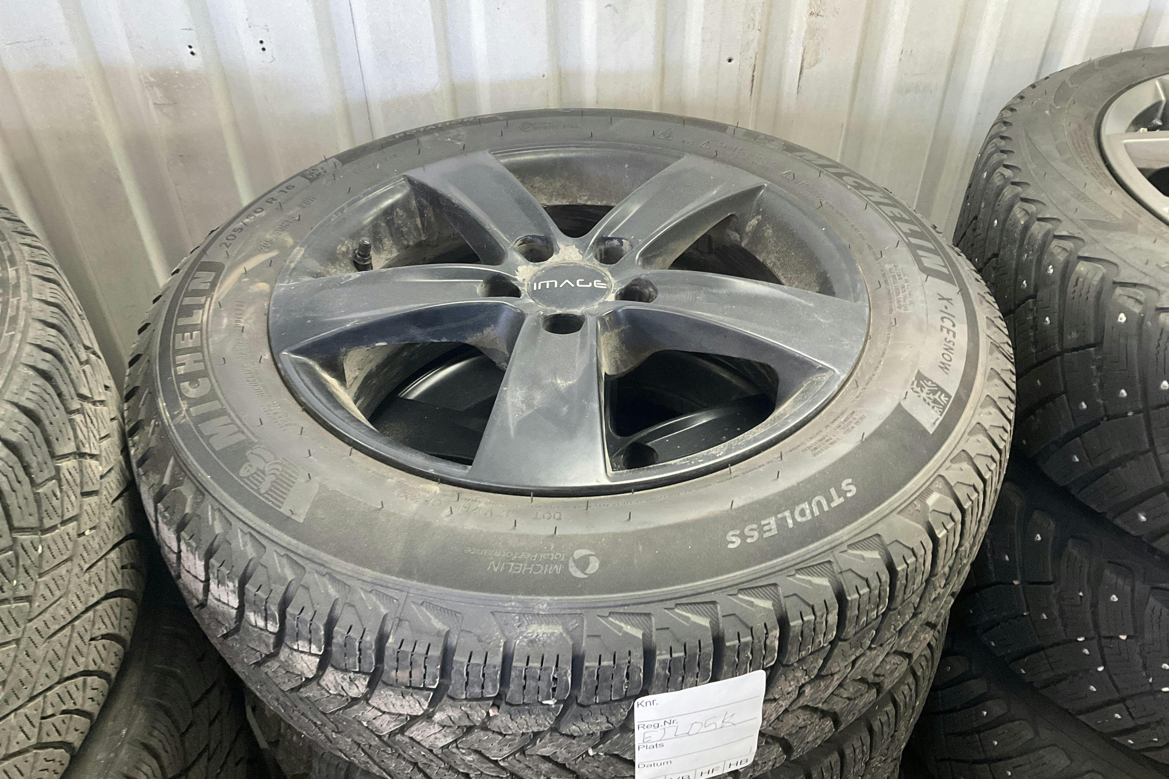 Ford Transit Connect 1.5 EcoBlue (100hk) - 9 875 mil - Automat - vit - 2022