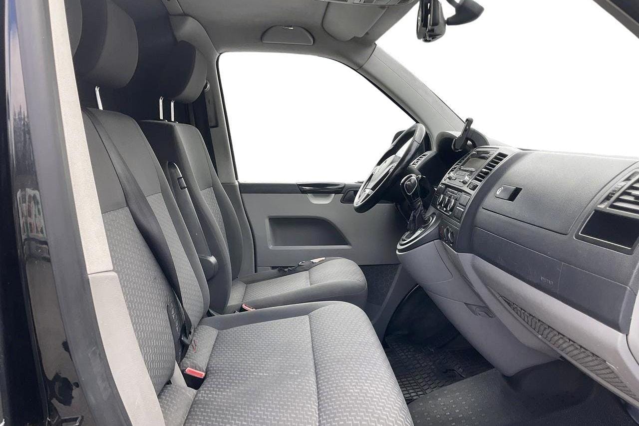 VW Transporter T5 2.0 TDI 4MOTION (180hk) - 24 601 mil - Automat - svart - 2011