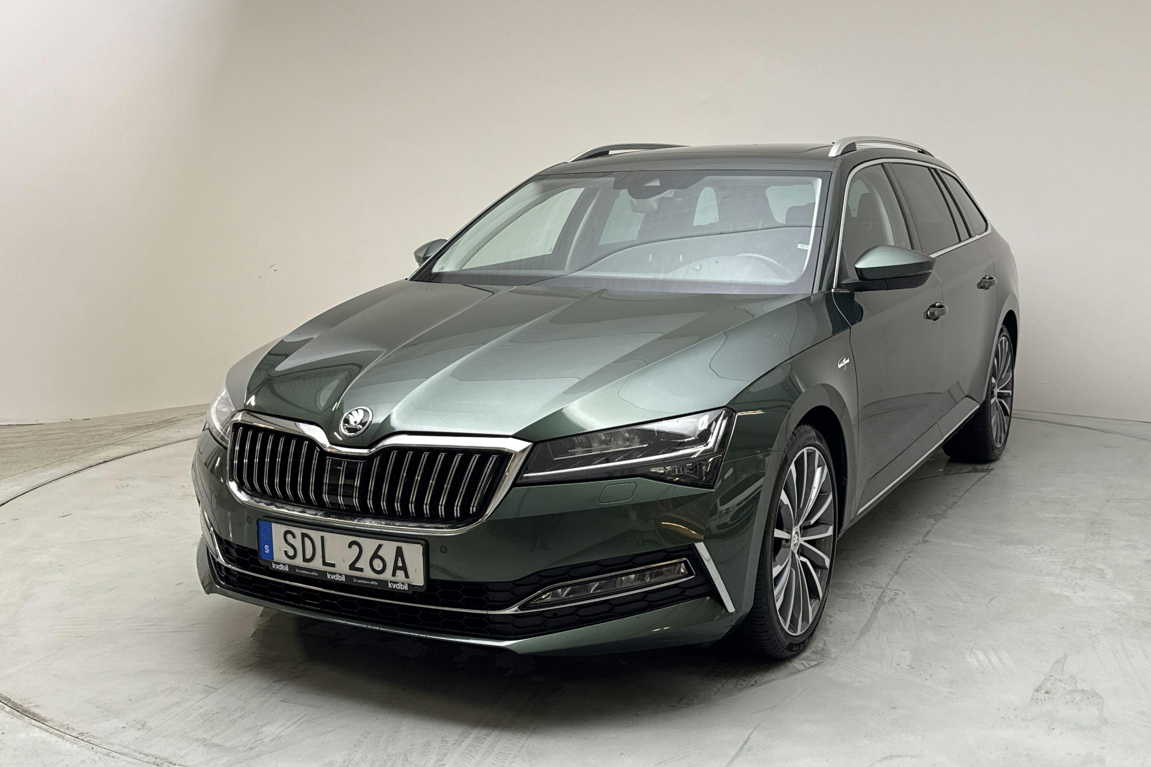 Skoda Superb 2.0 TDI 4x4 Kombi (190hk) - 97 240 km - Automatyczna - zielony - 2020