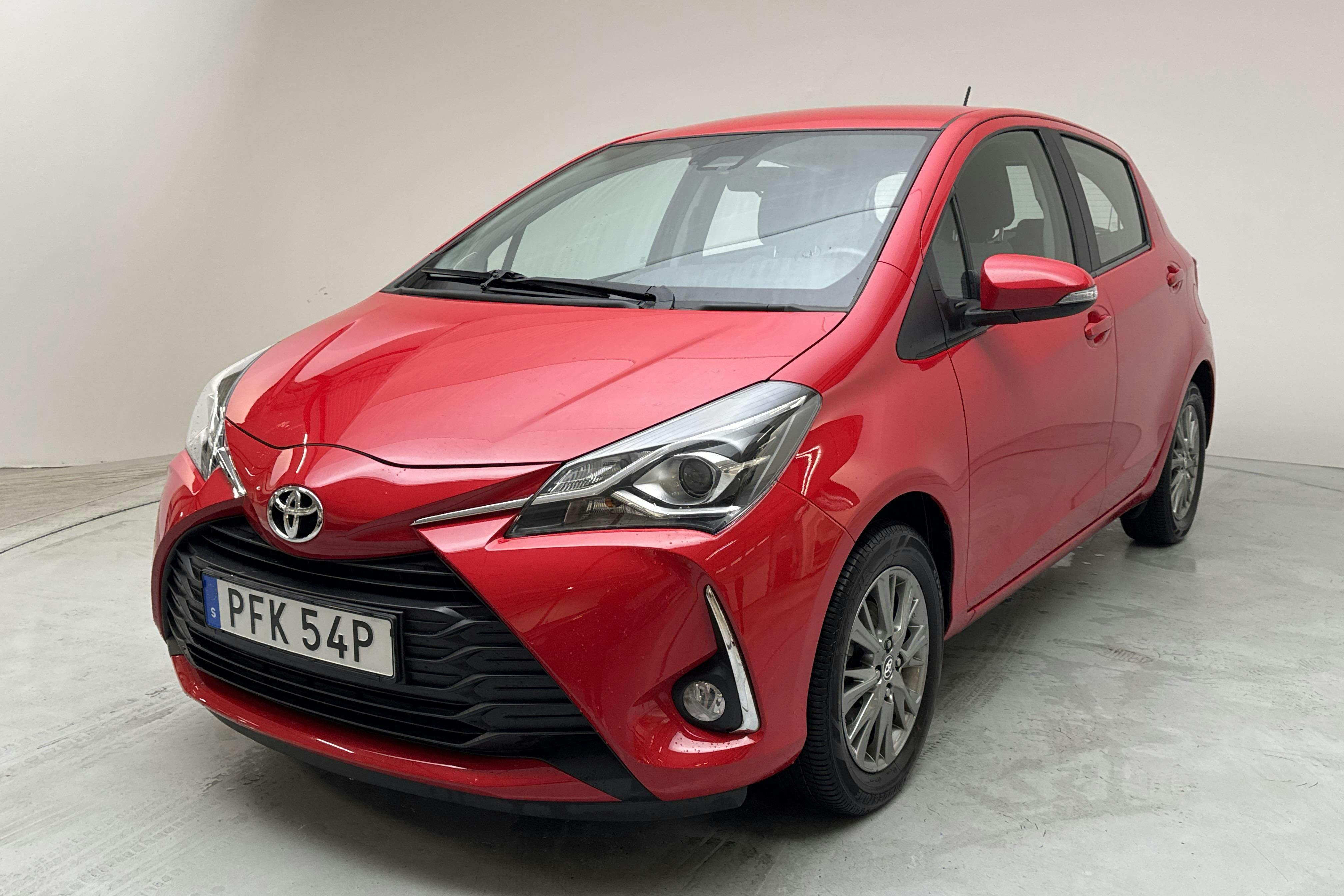 Toyota Yaris 1.5 5dr (111hk) - 24 190 km - Manual - red - 2020