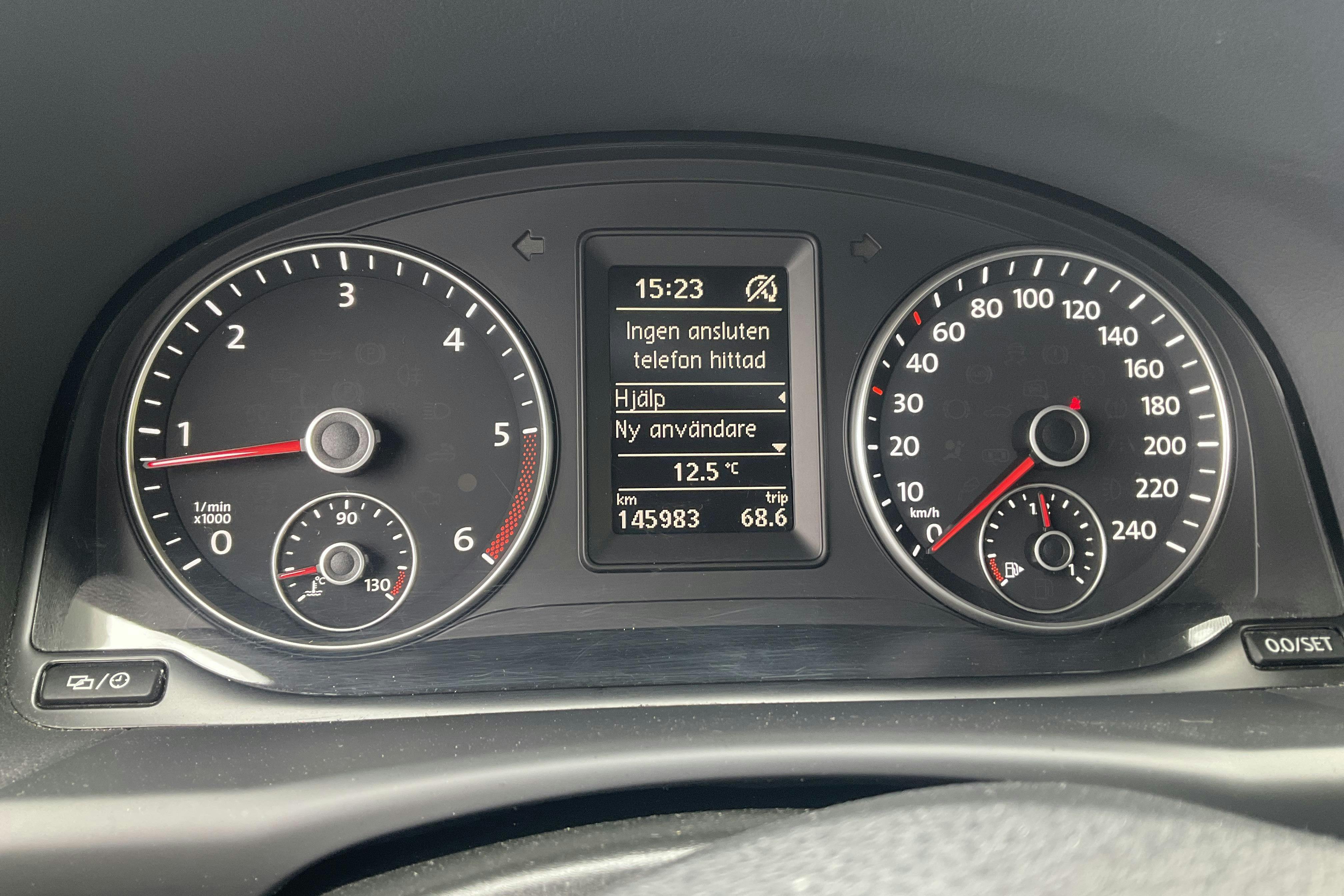 VW Touran 1.6 TDI BlueMotion Technology (105hk) - 14 598 mil - Manuell - vit - 2015