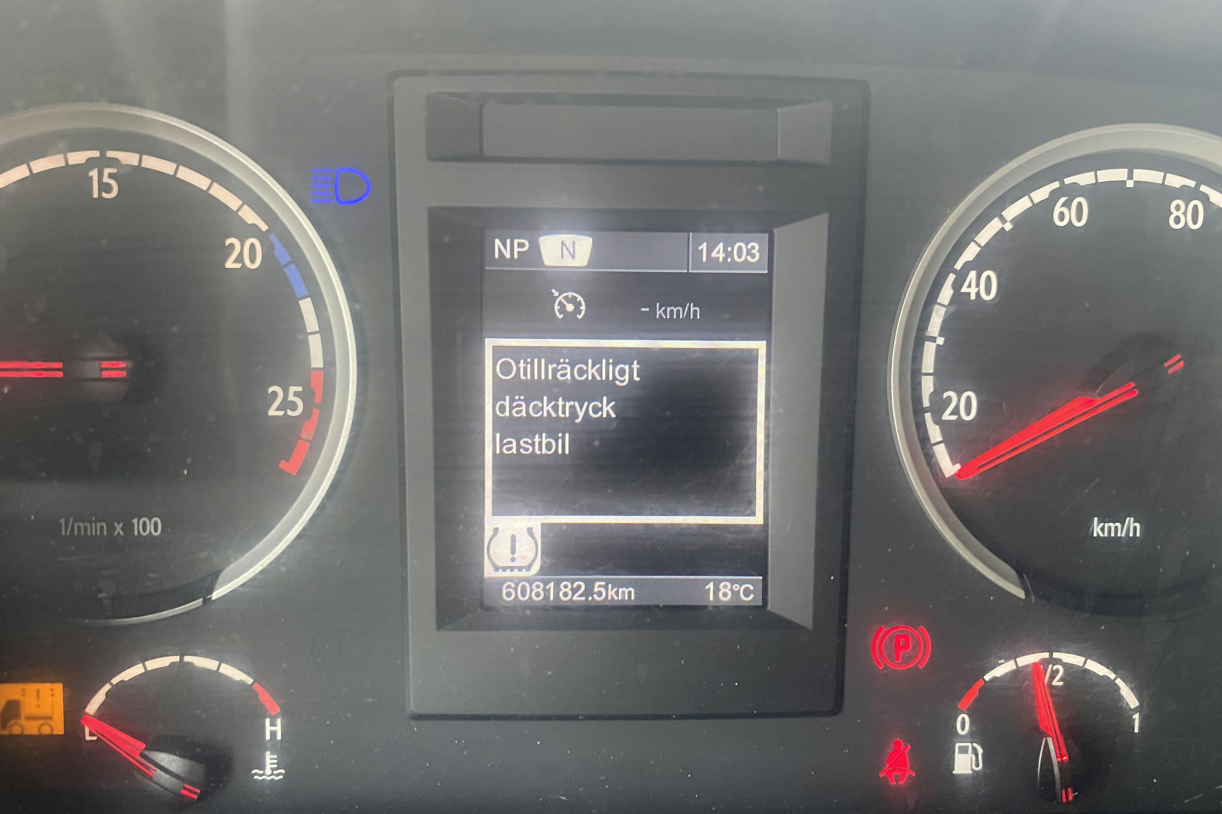 SCANIA P280 - 608 182 km - Automat - 2013