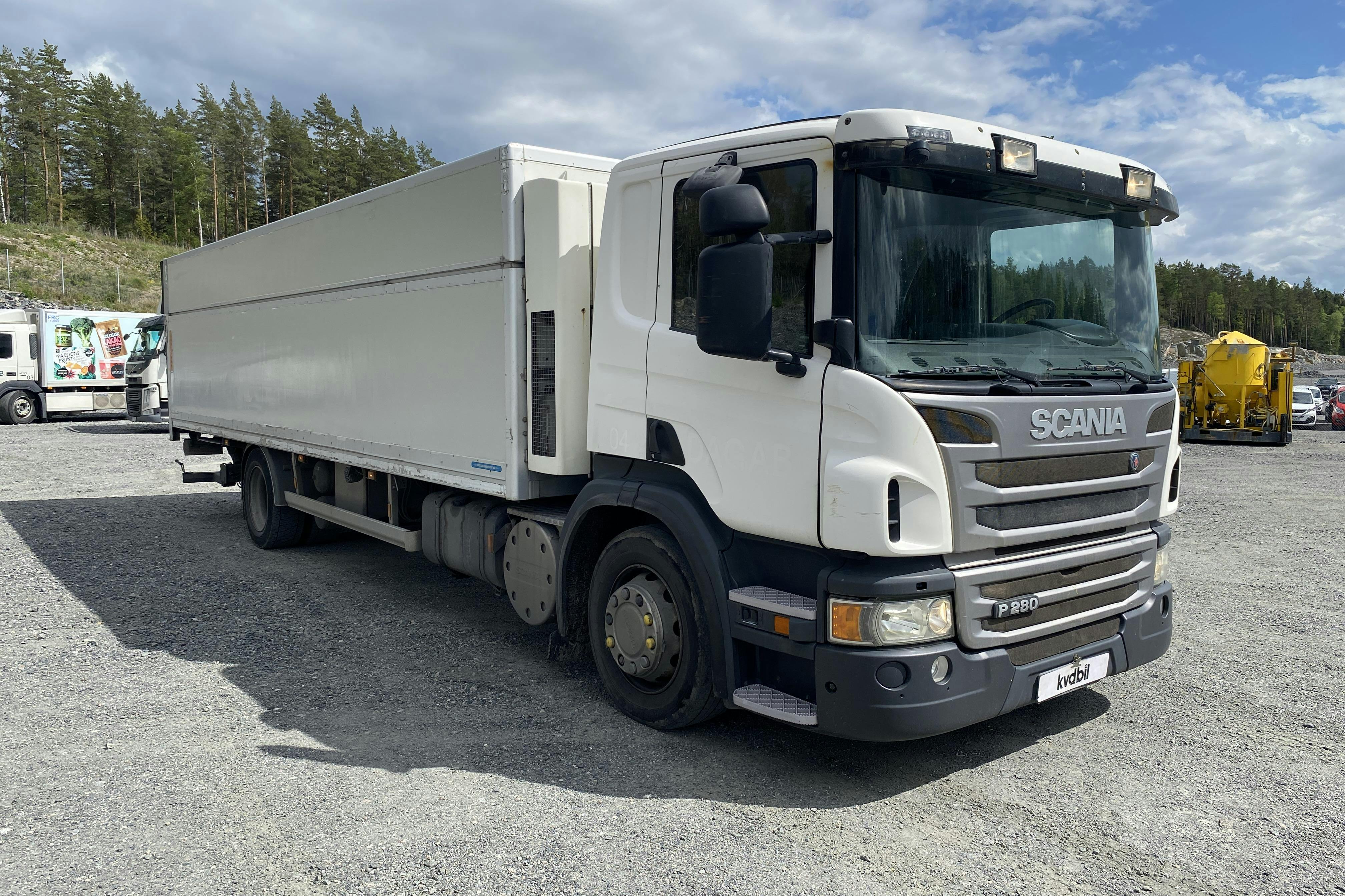 SCANIA P280 - 608 182 km - Automat - 2013