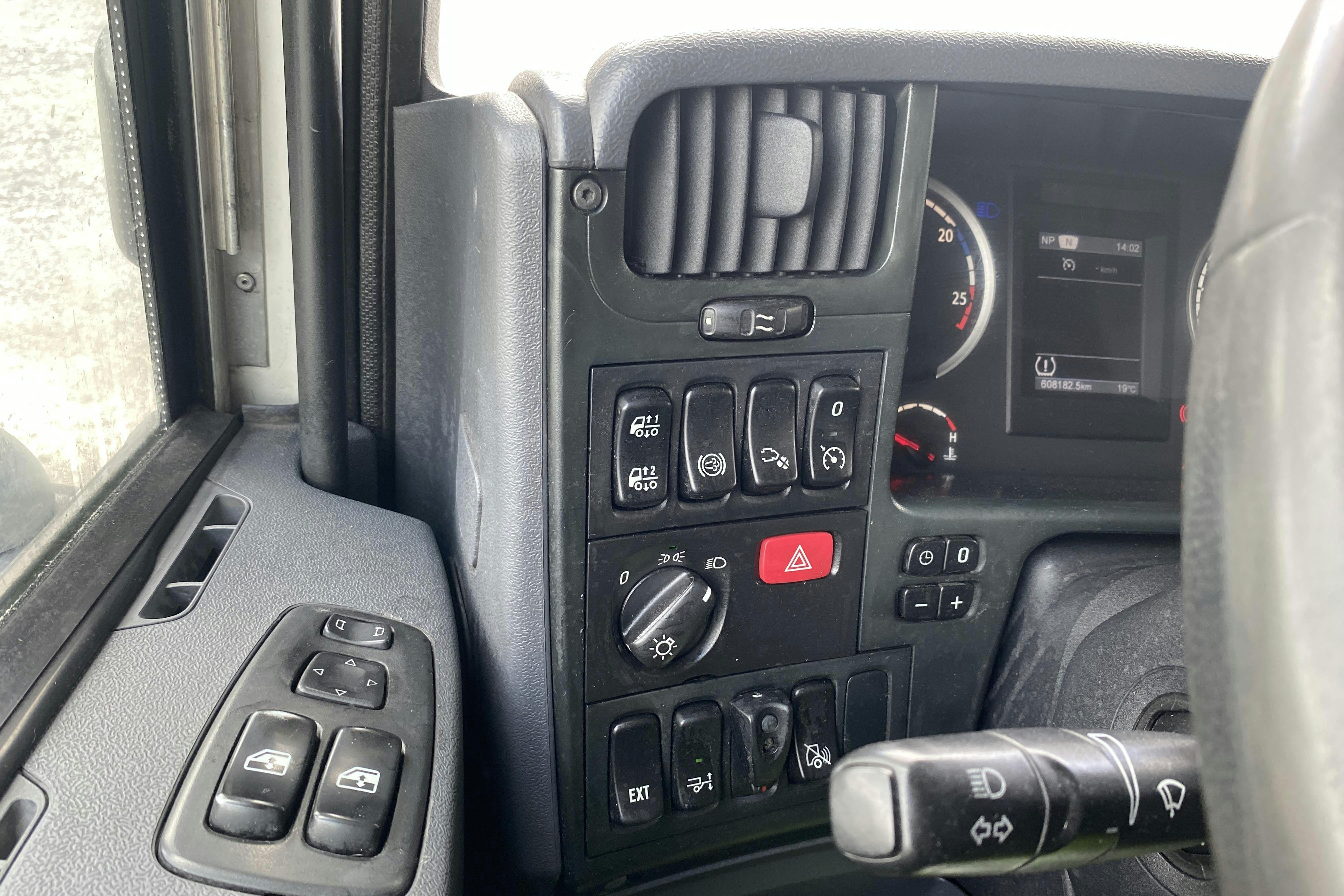 SCANIA P280 - 608 182 km - Automat - 2013