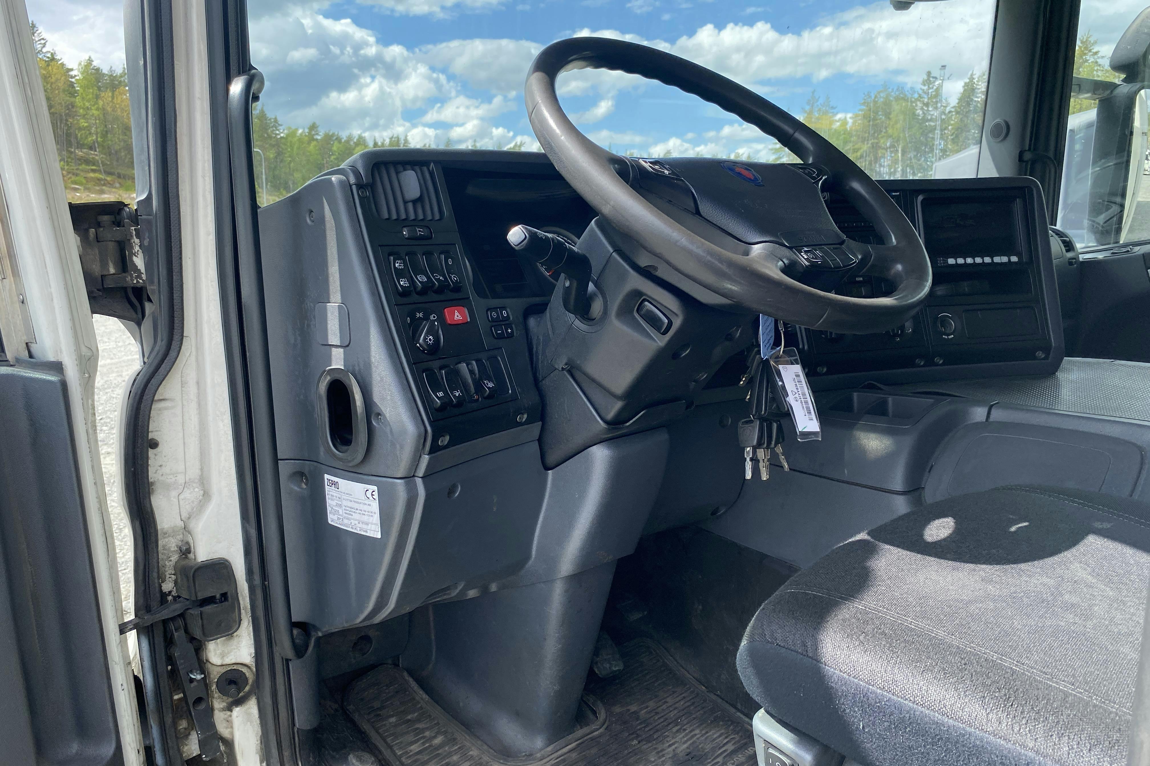 SCANIA P280 - 608 182 km - Automat - 2013