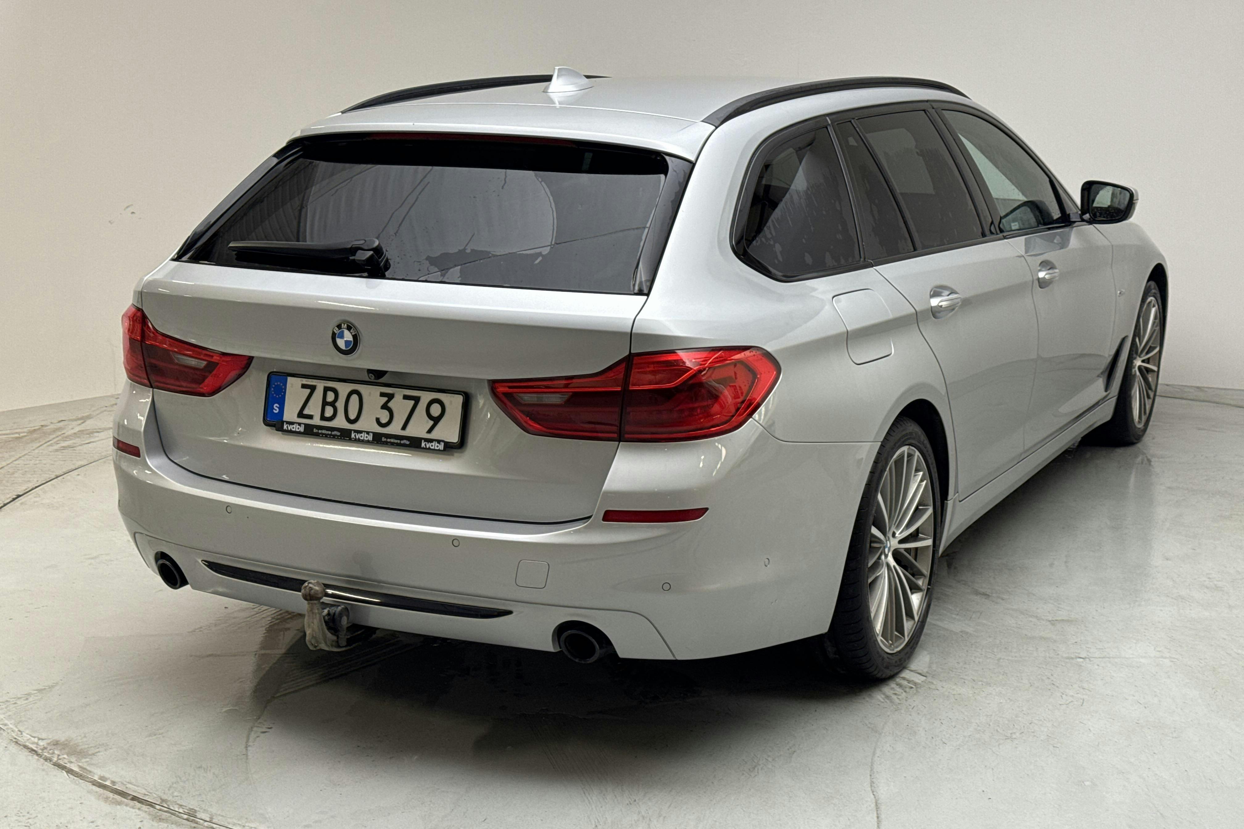 BMW 520d xDrive Touring, G31 (190hk) - 16 463 mil - Automat - silver - 2018